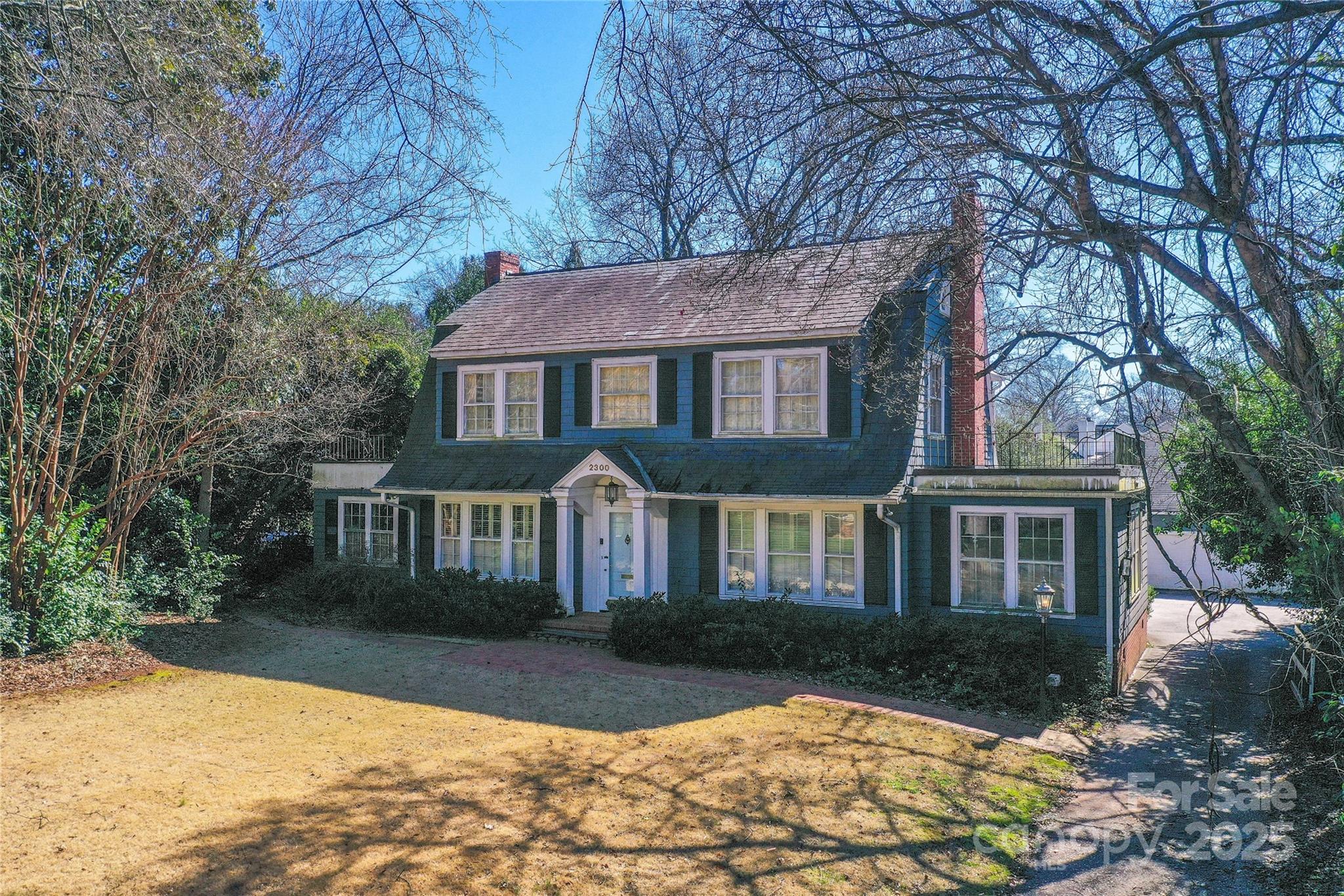 2300 Hopedale Avenue Property Photo 8
