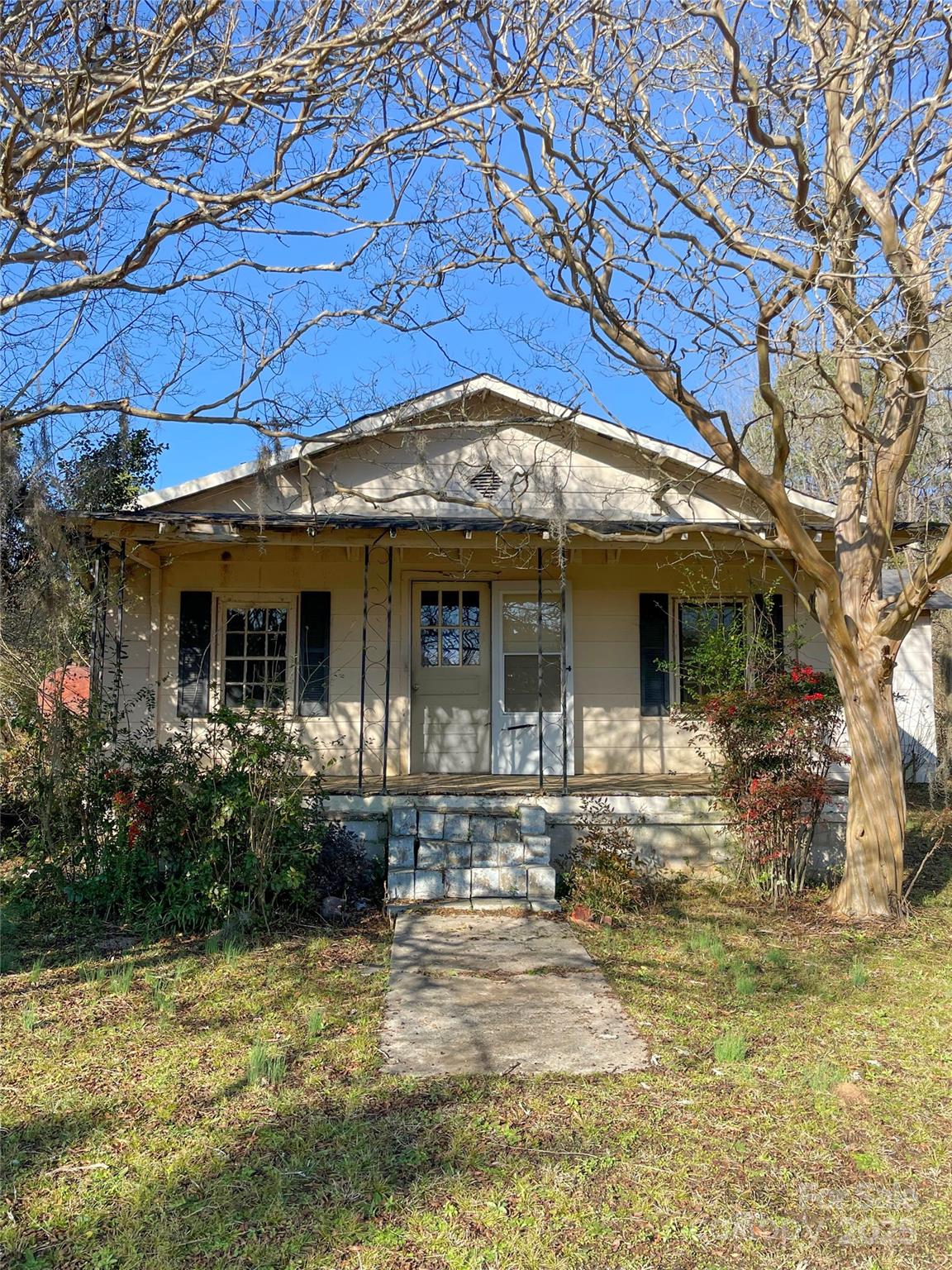 32 Tell Davidson Road Property Photo 1
