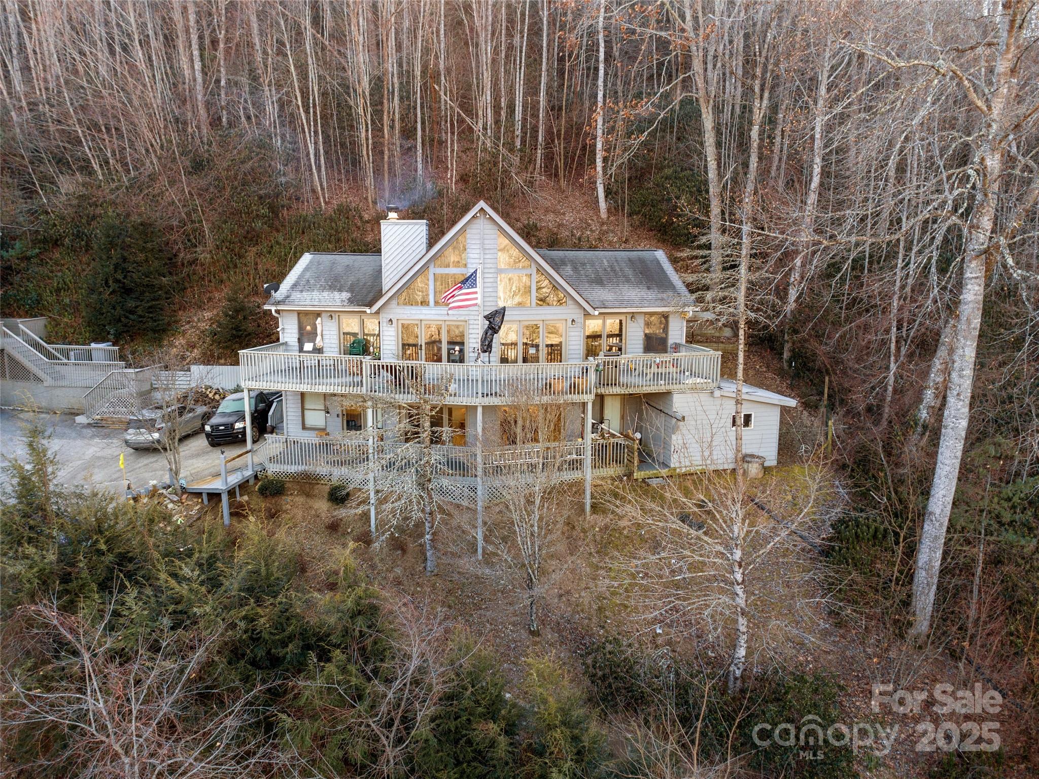 179 South Toe River Road Property Photo