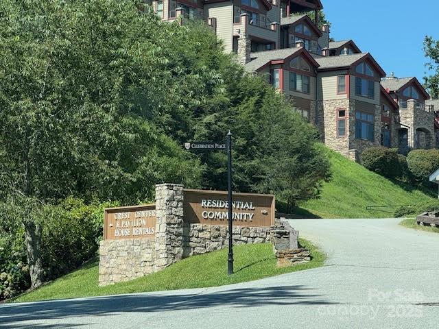 49 Ben Lippen School Road 2/ph1a Property Photo 5