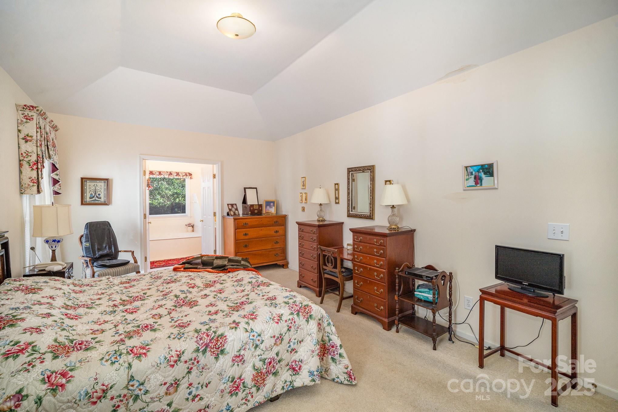 5550 Monticello Drive Property Photo 19