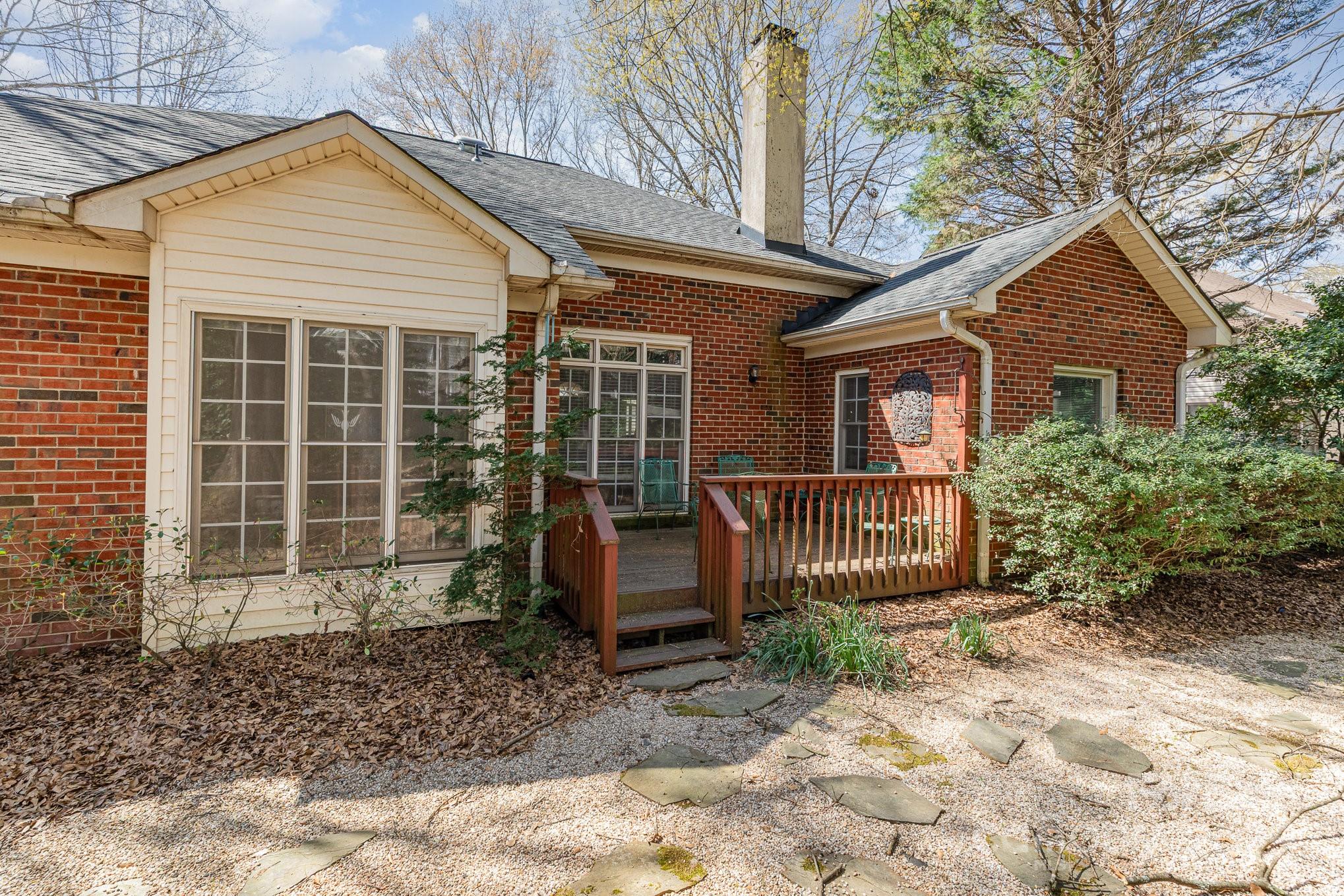 5550 Monticello Drive Property Photo 27