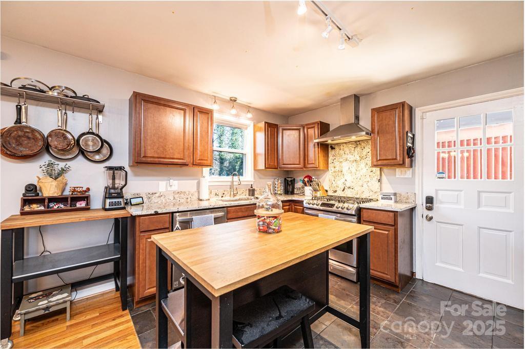 132 30th Avenue Property Photo 12