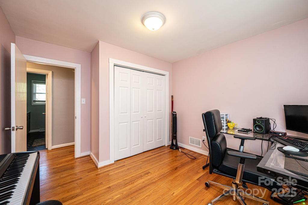 132 30th Avenue Property Photo 21