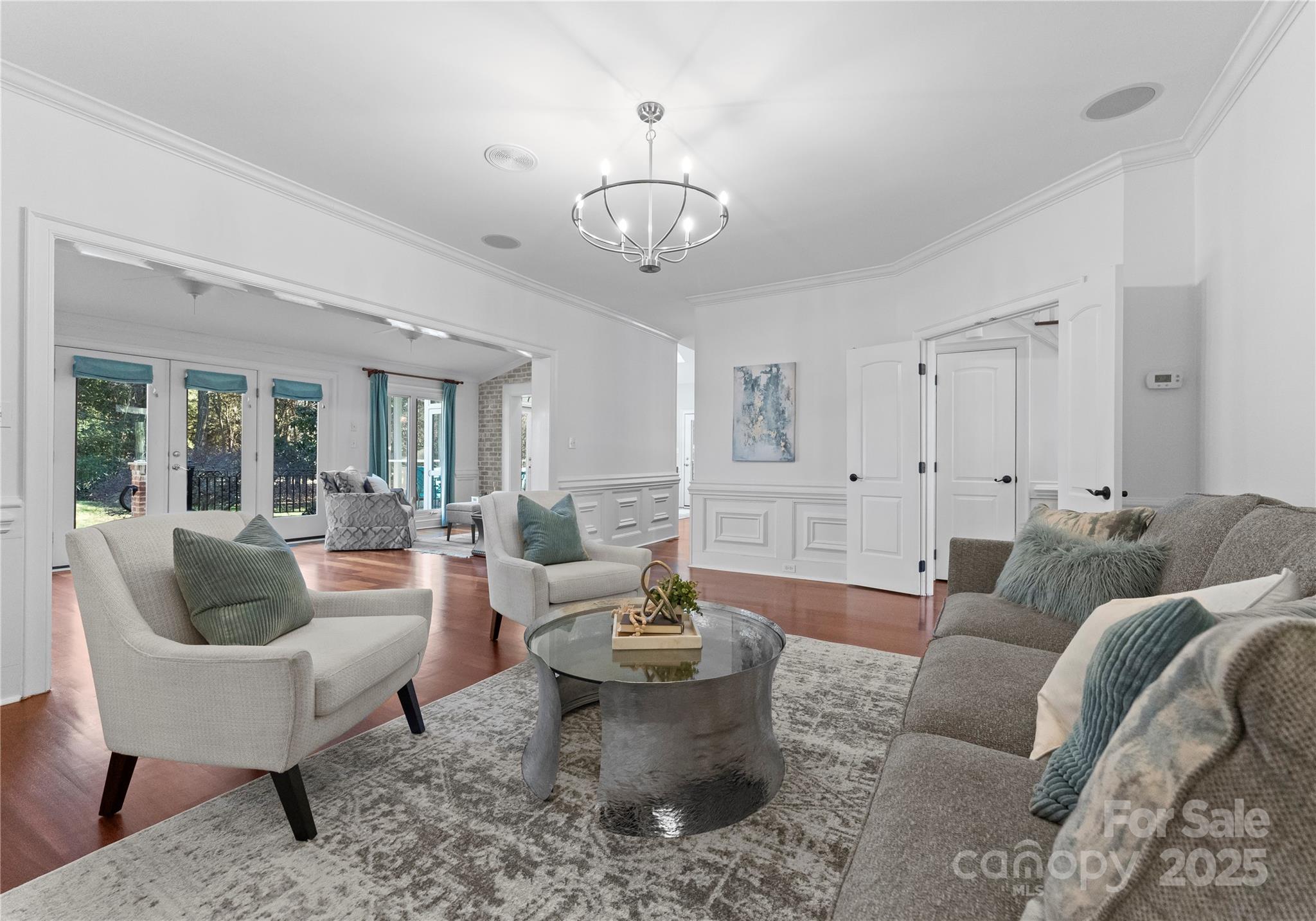 5401 Sunningdale Drive Property Photo 13