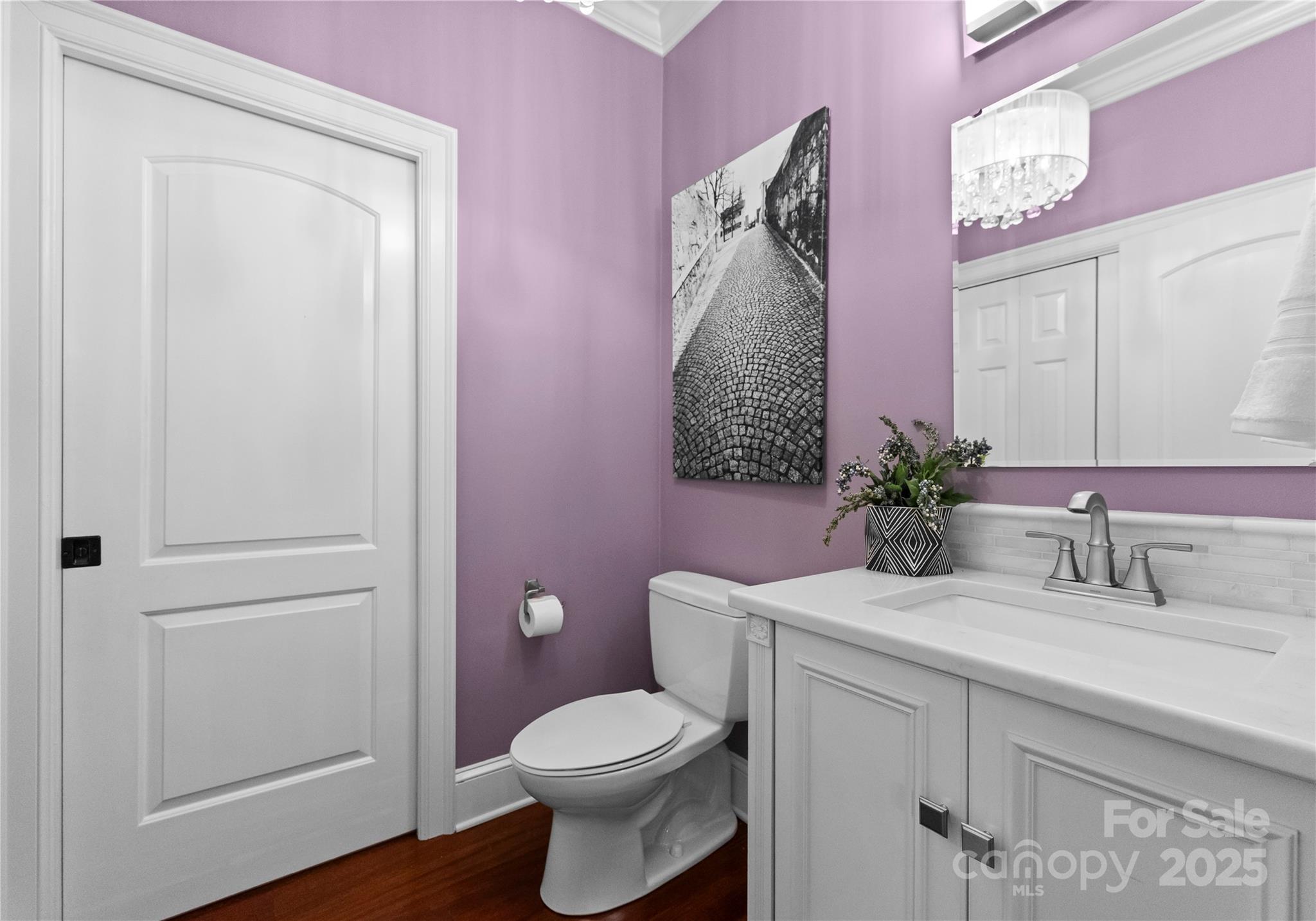 5401 Sunningdale Drive Property Photo 16