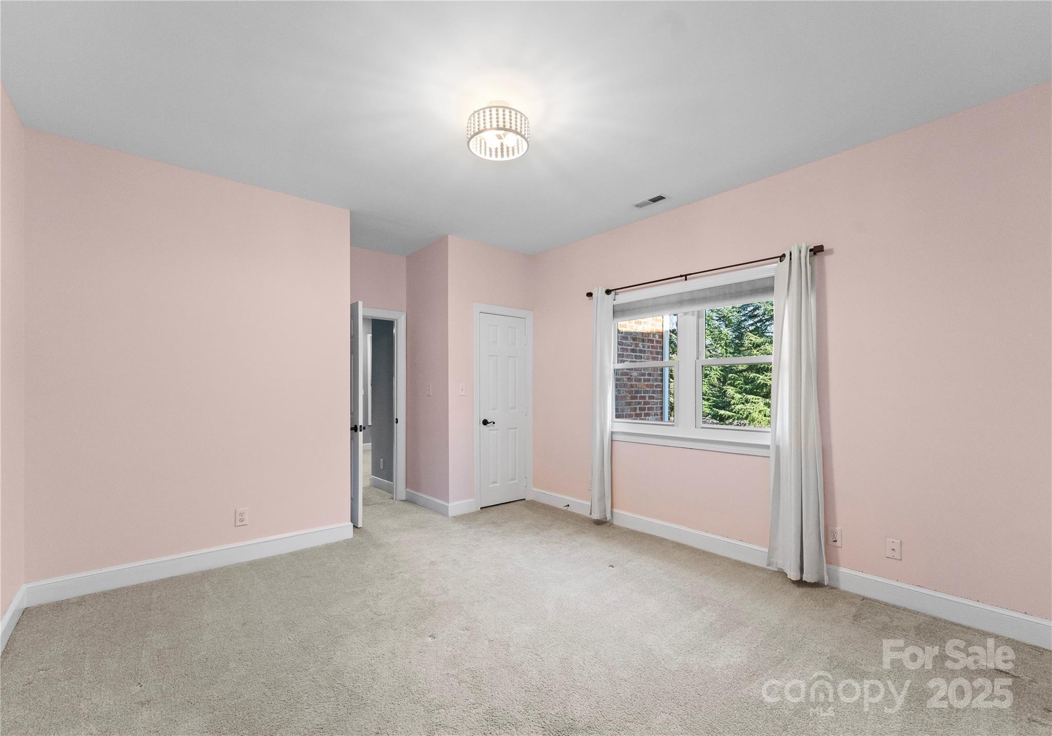 5401 Sunningdale Drive Property Photo 22