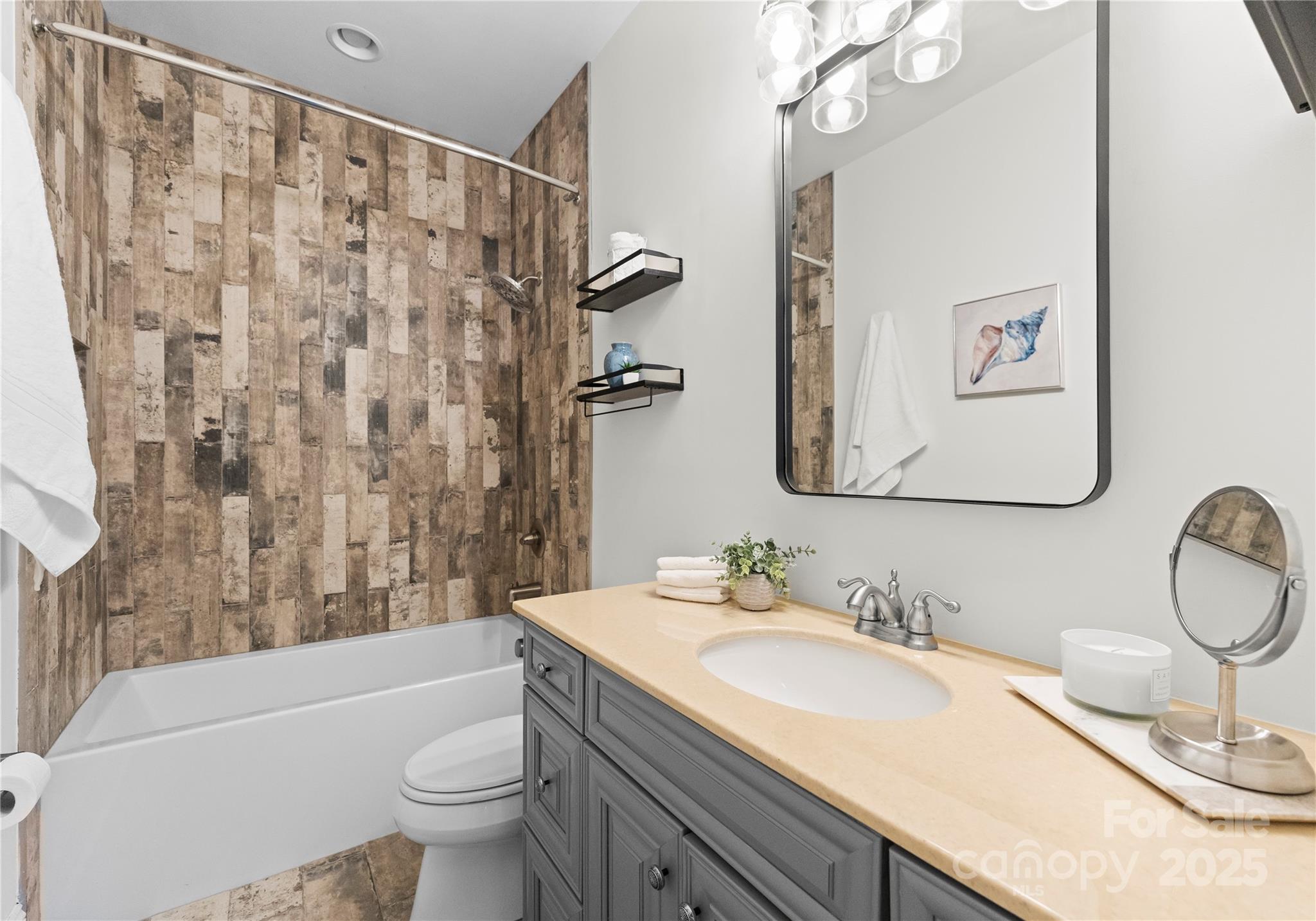 5401 Sunningdale Drive Property Photo 23