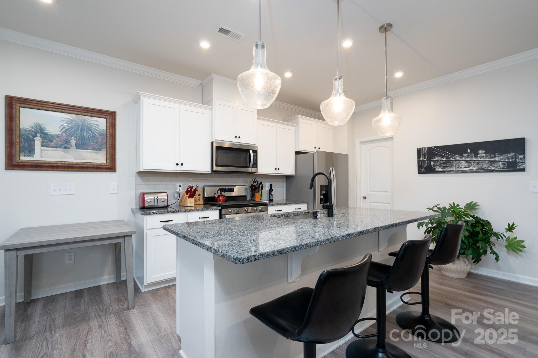 18106 Pear Hawthorne Drive Property Photo 6