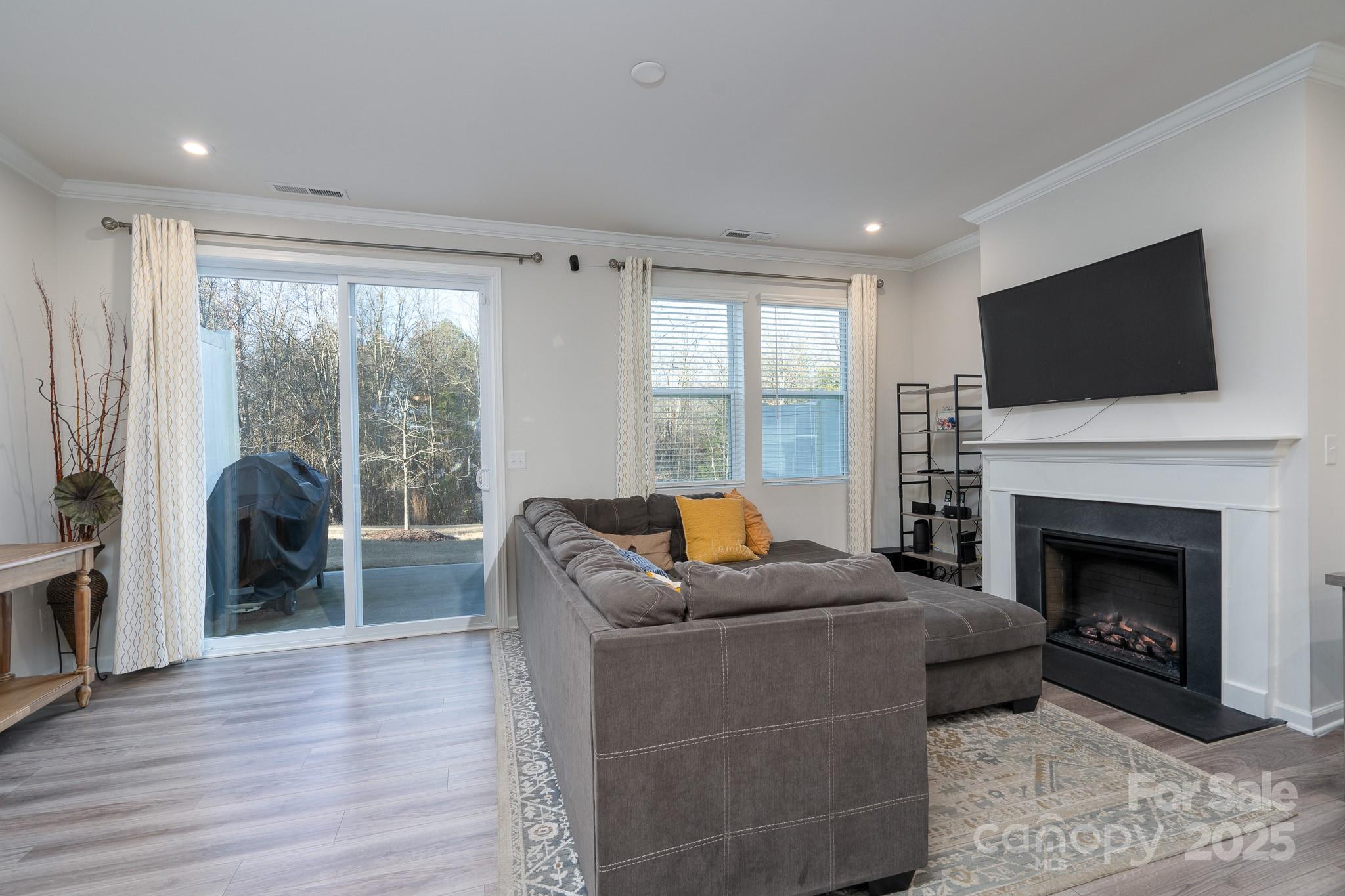 18106 Pear Hawthorne Drive Property Photo 10