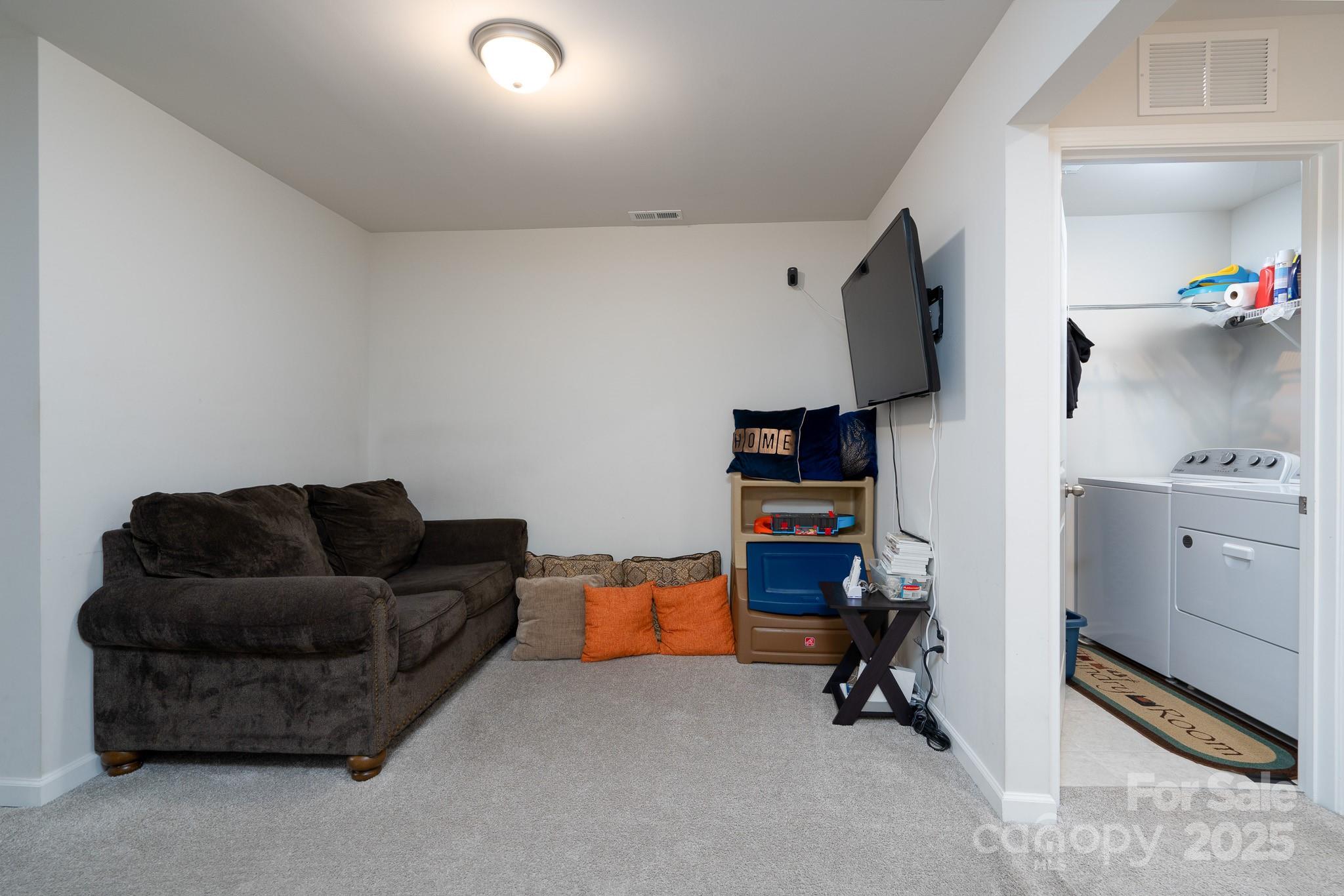18106 Pear Hawthorne Drive Property Photo 11