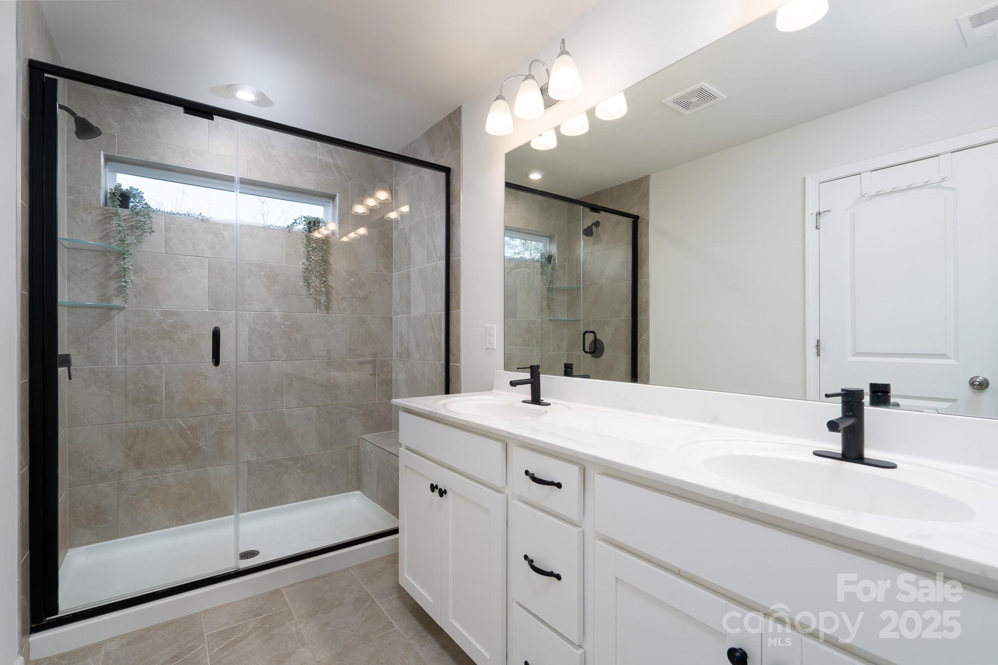 18106 Pear Hawthorne Drive Property Photo 15