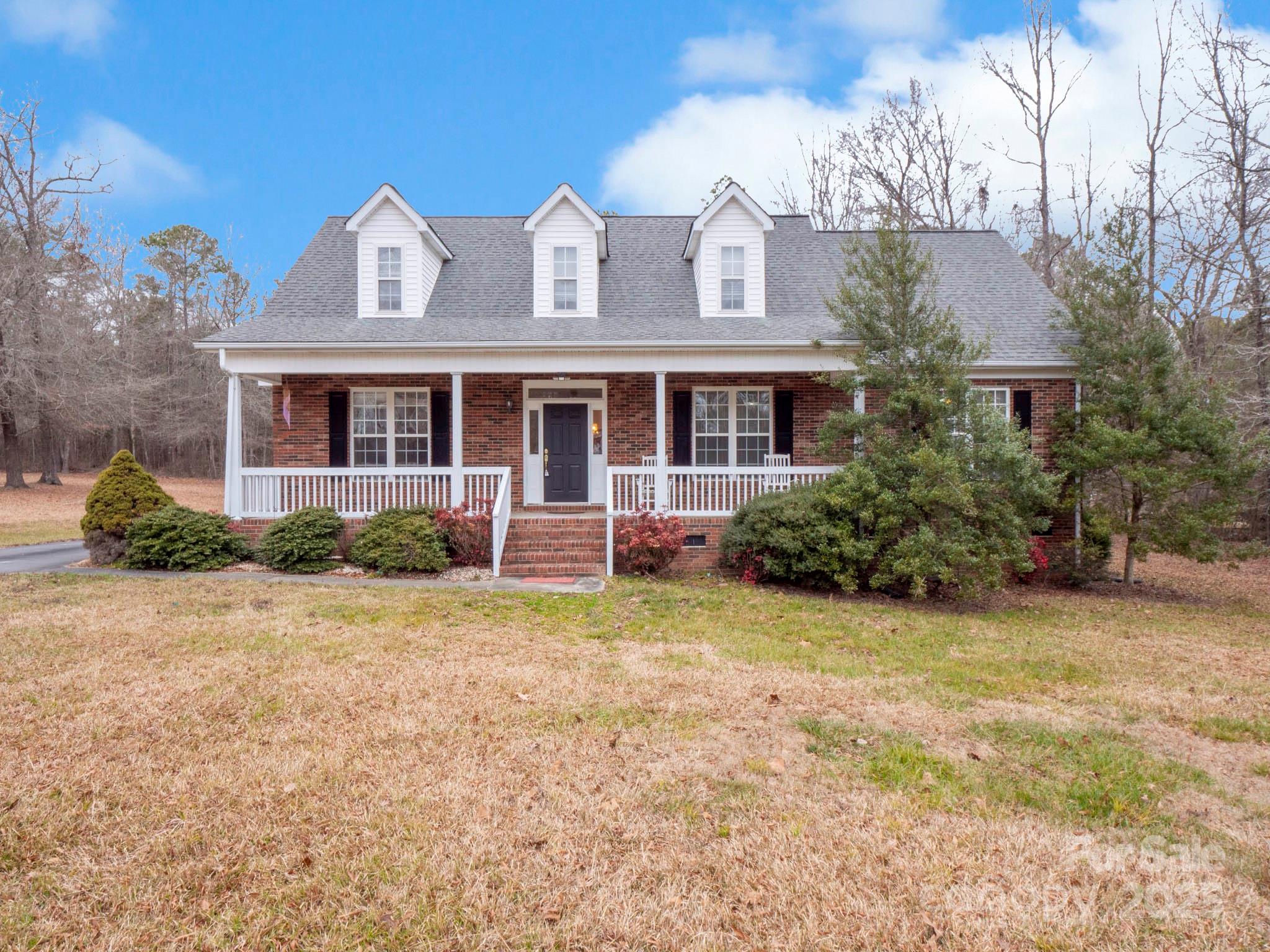 2043 Hunters Ridge Road Property Photo
