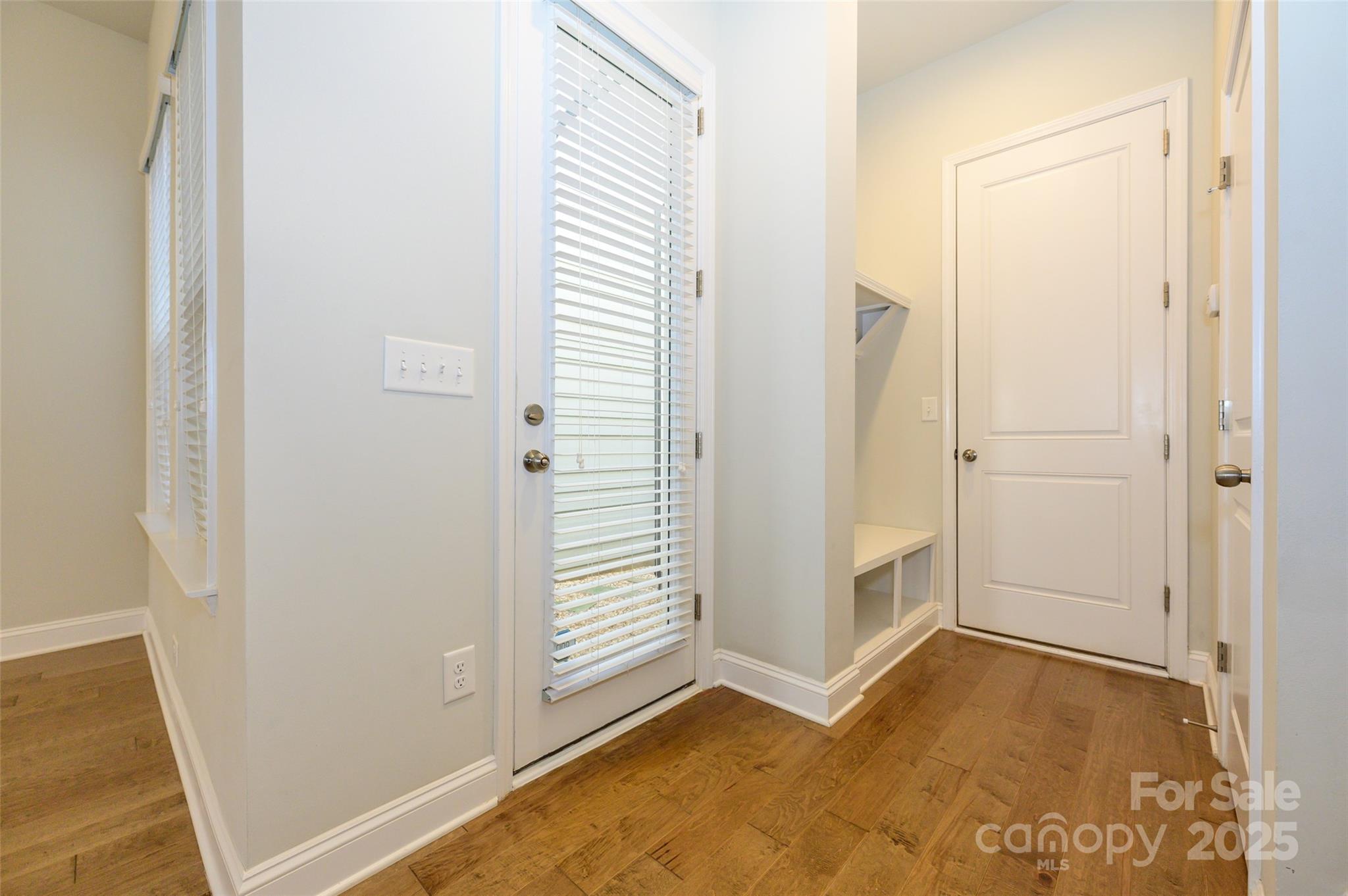 7542 Waverly Walk Avenue 7542 Property Photo 10
