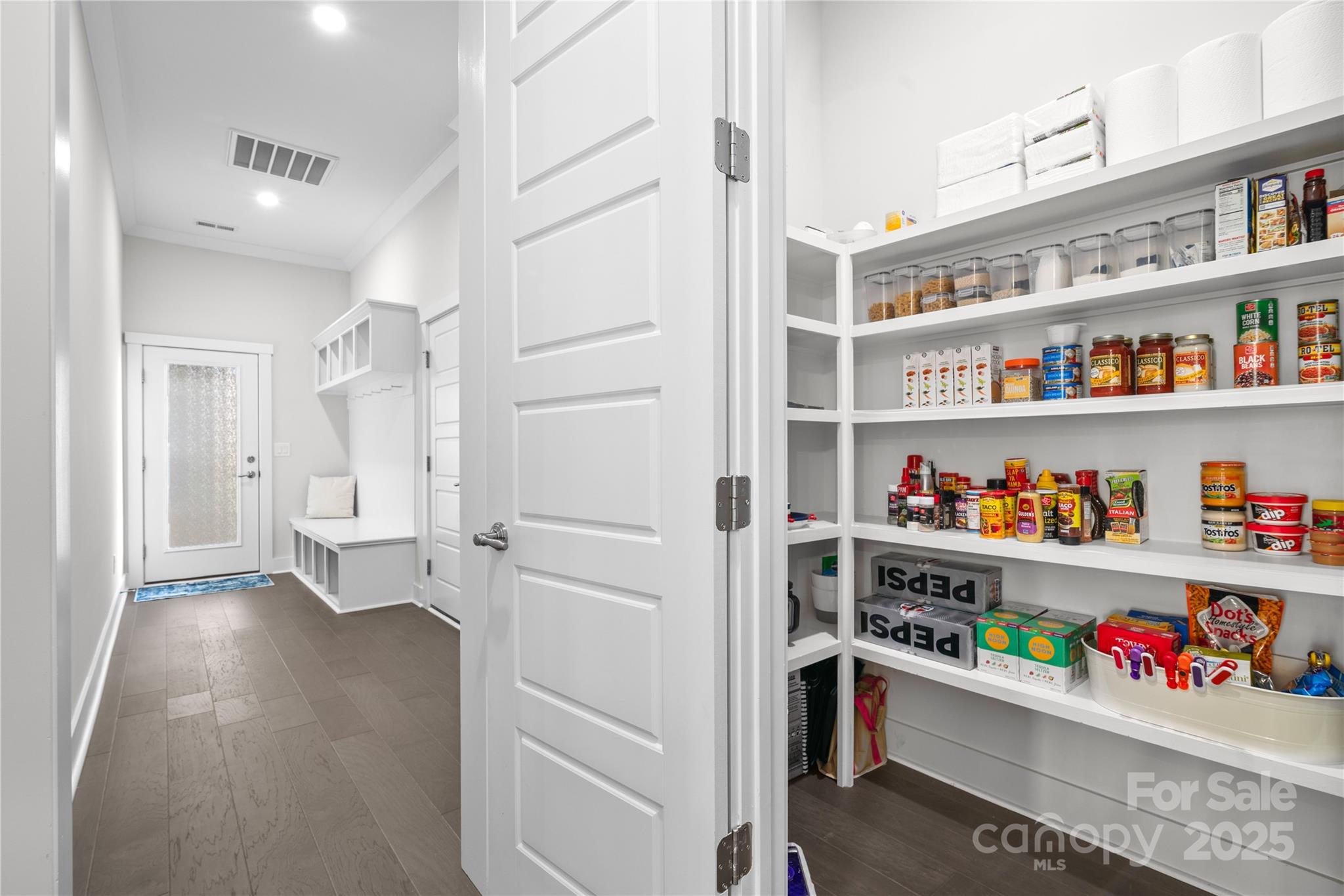 11112 Benjamin Smith Avenue Property Photo 8