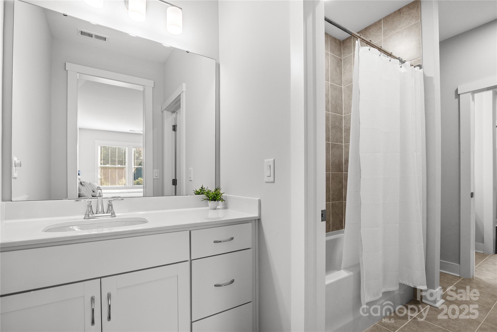 11112 Benjamin Smith Avenue Property Photo 26