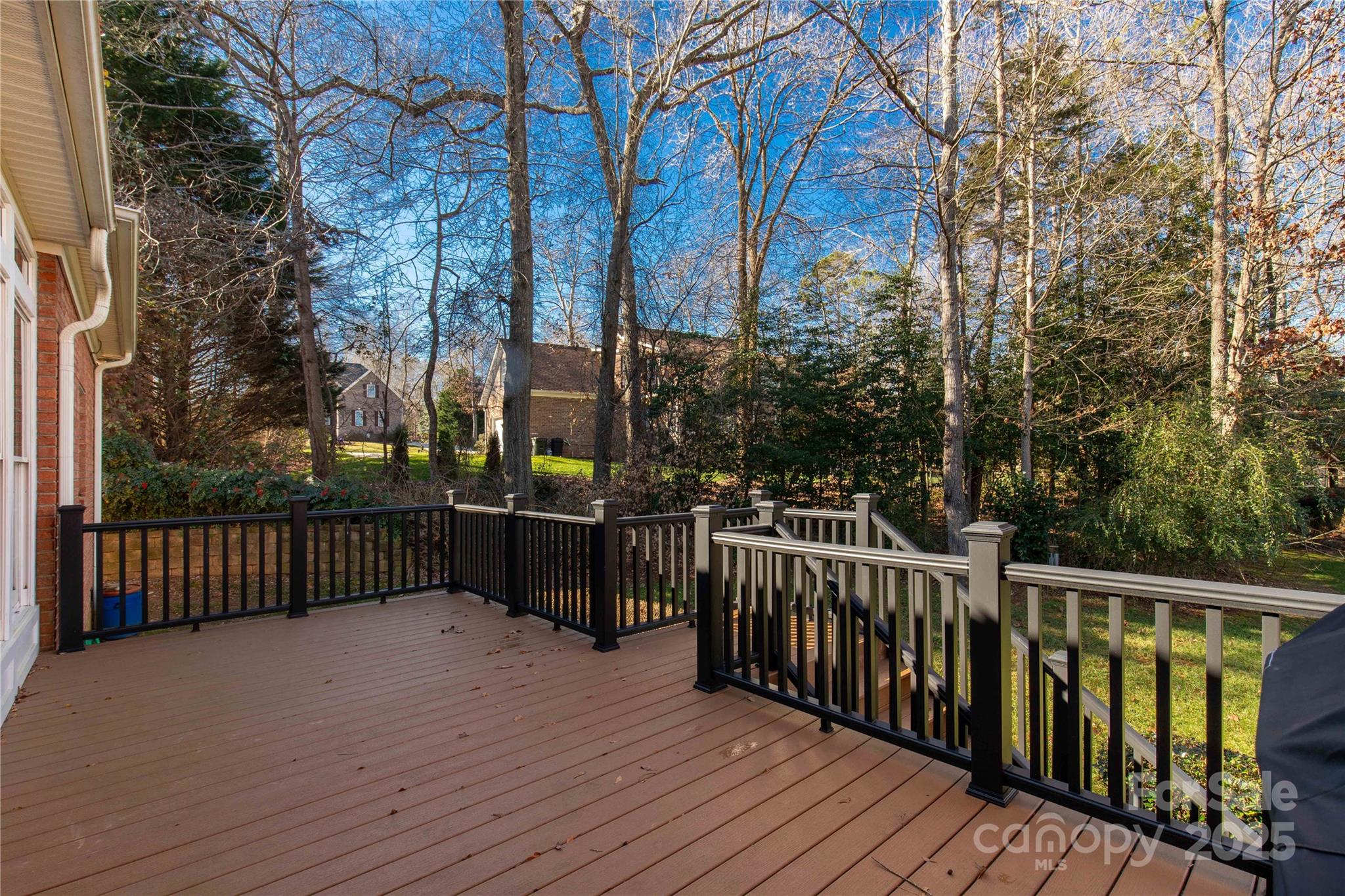 157 Highland Forest Drive Property Photo 12