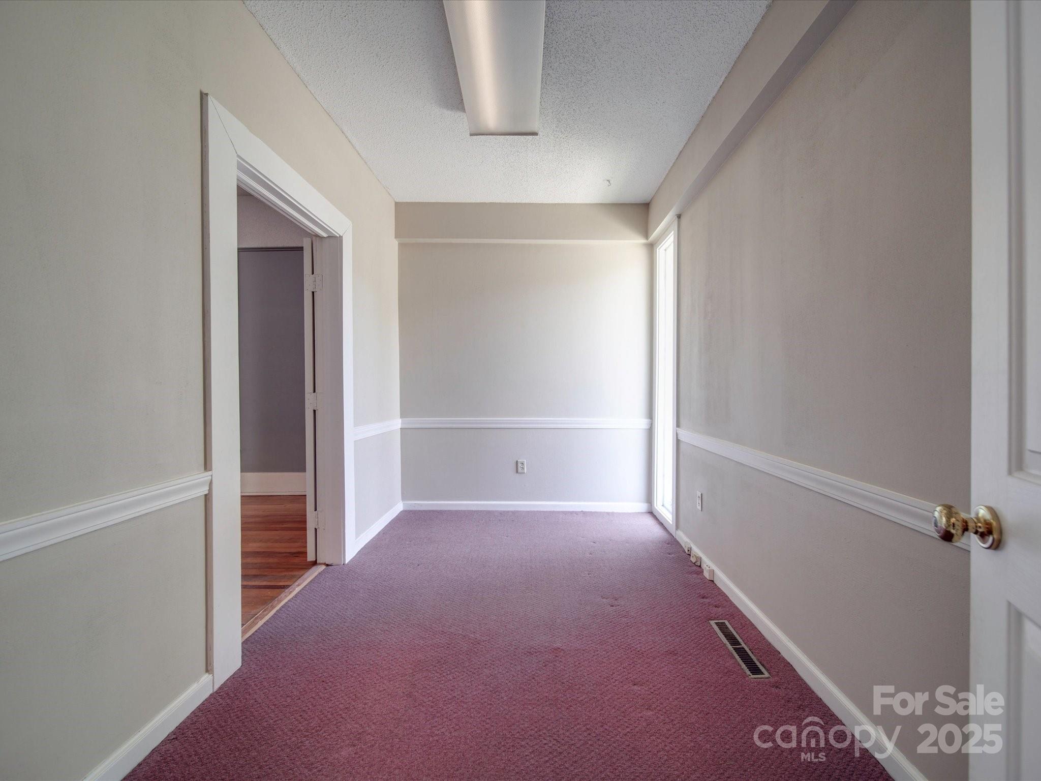 233 Davie Avenue Property Photo 2