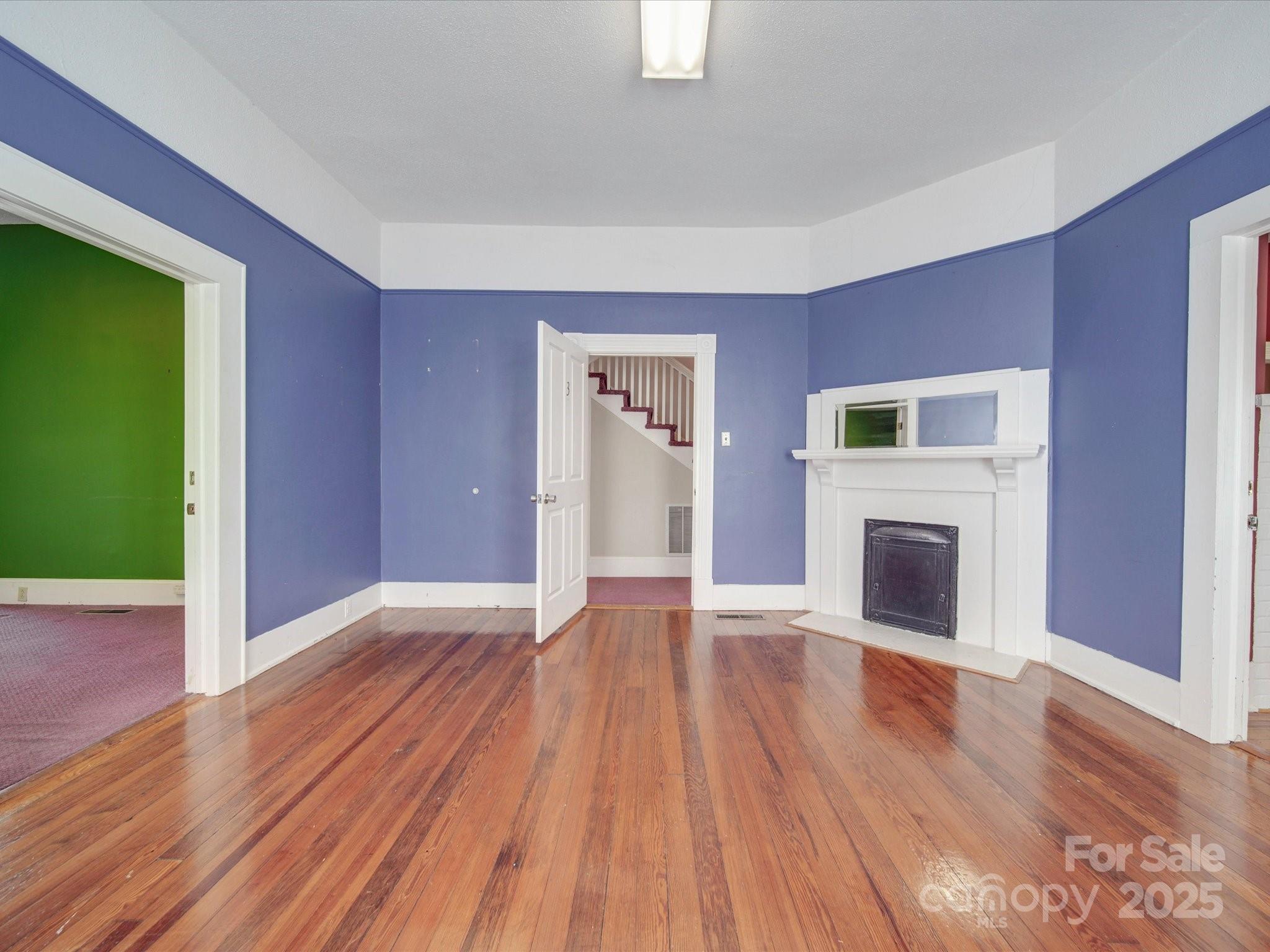 233 Davie Avenue Property Photo 17