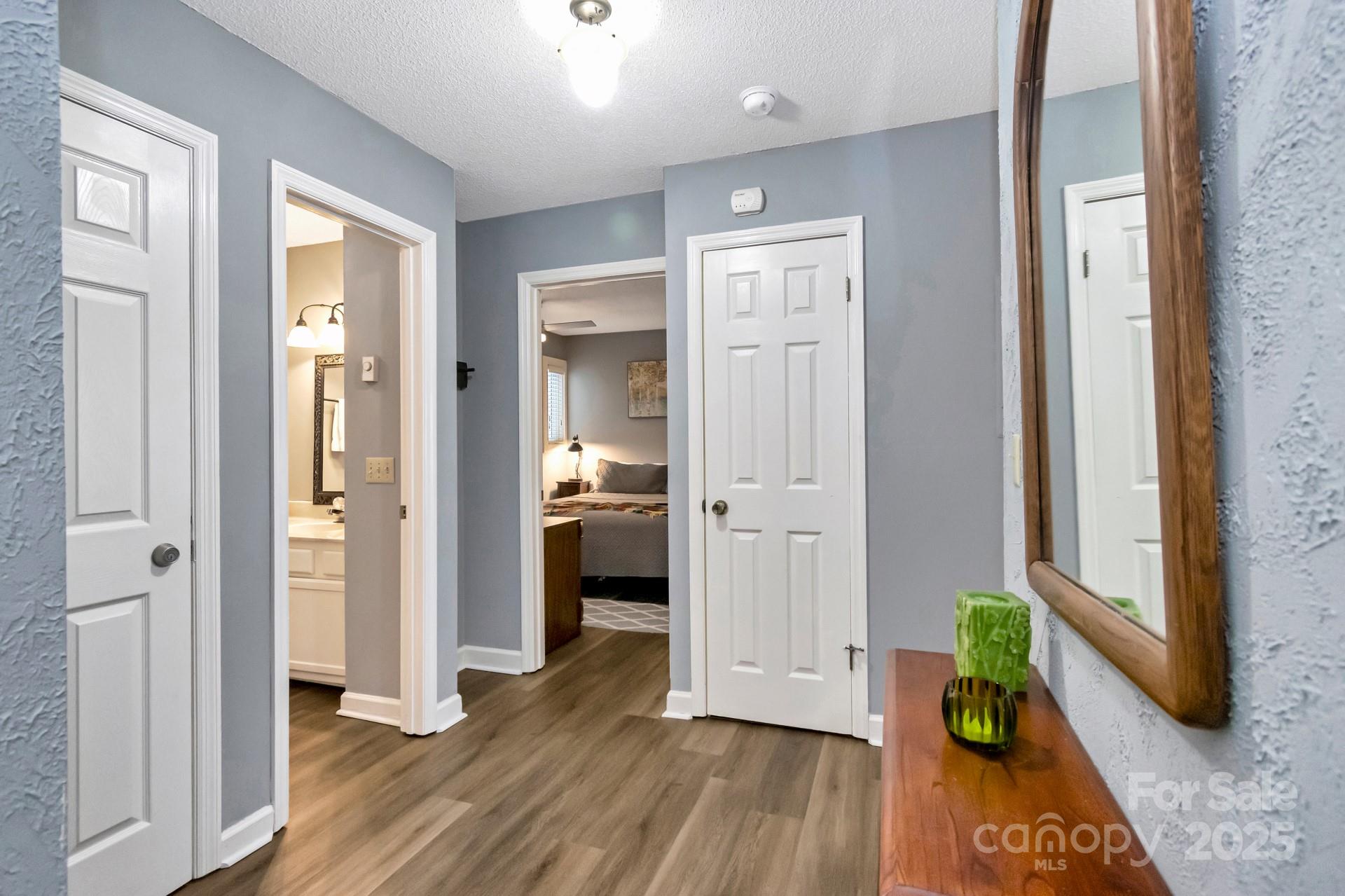301 Pinnacle Inn Road 4313 Property Photo 2