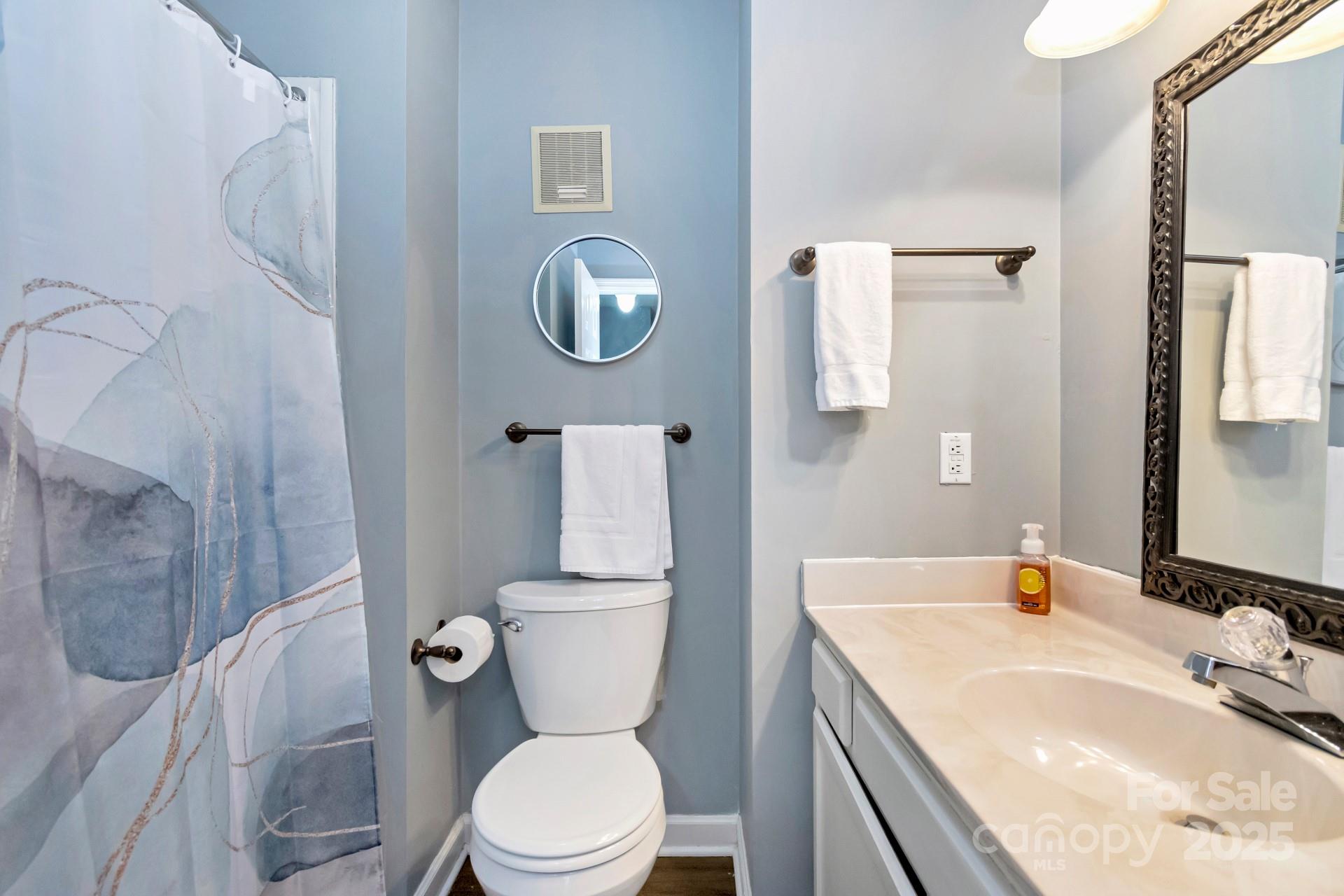 301 Pinnacle Inn Road 4313 Property Photo 16