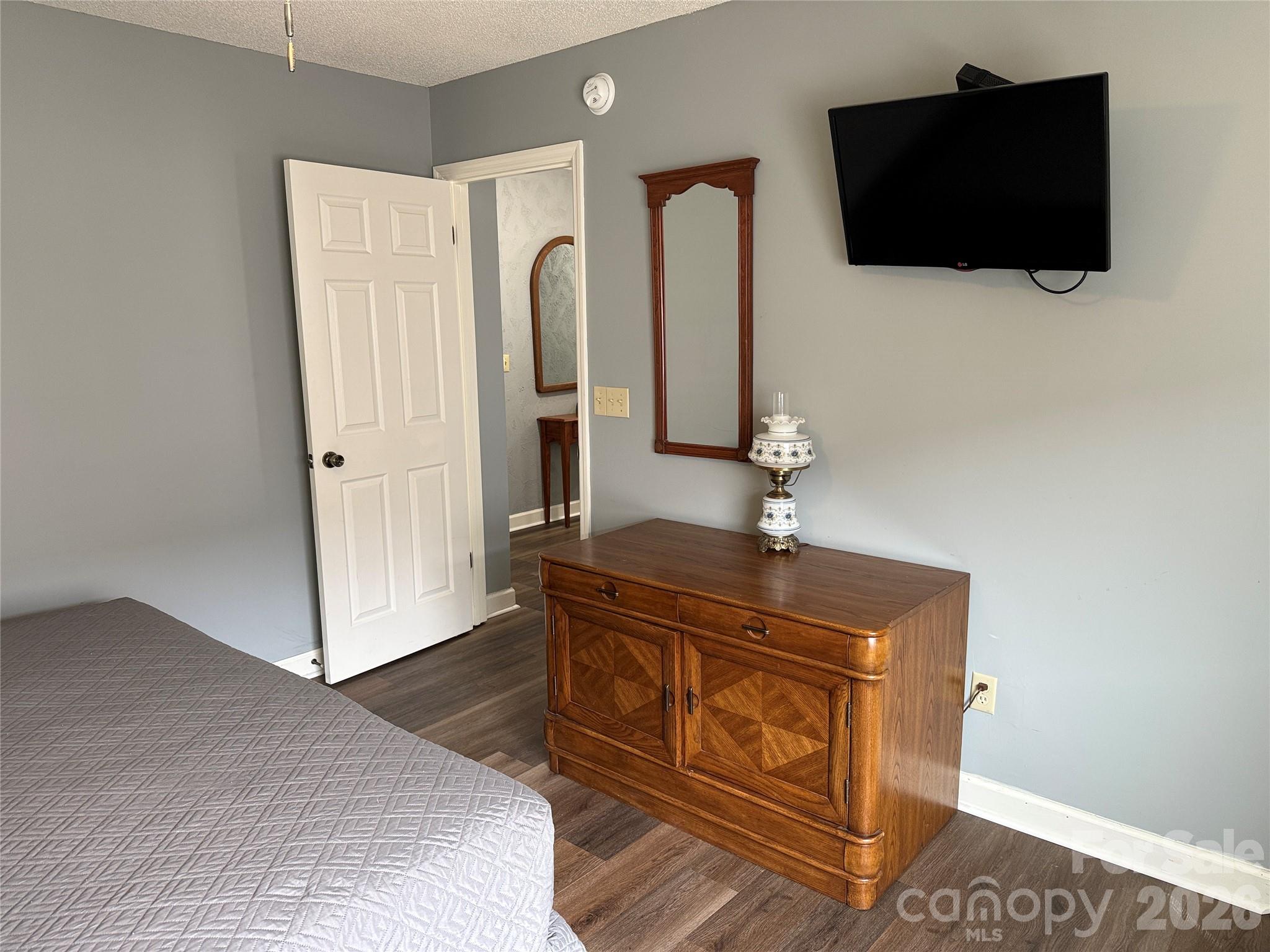 301 Pinnacle Inn Road 4313 Property Photo 16