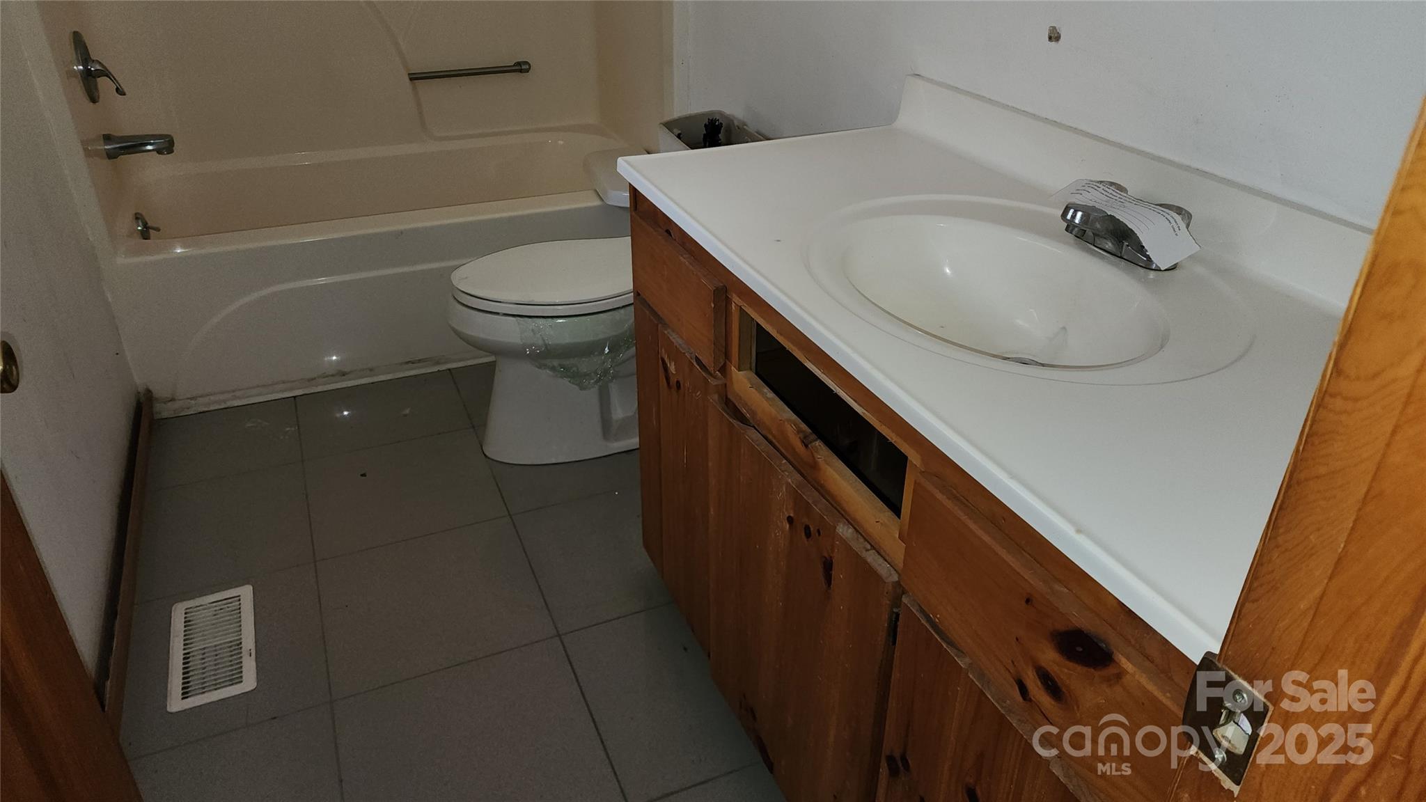 145 Winters Lane Property Photo 17