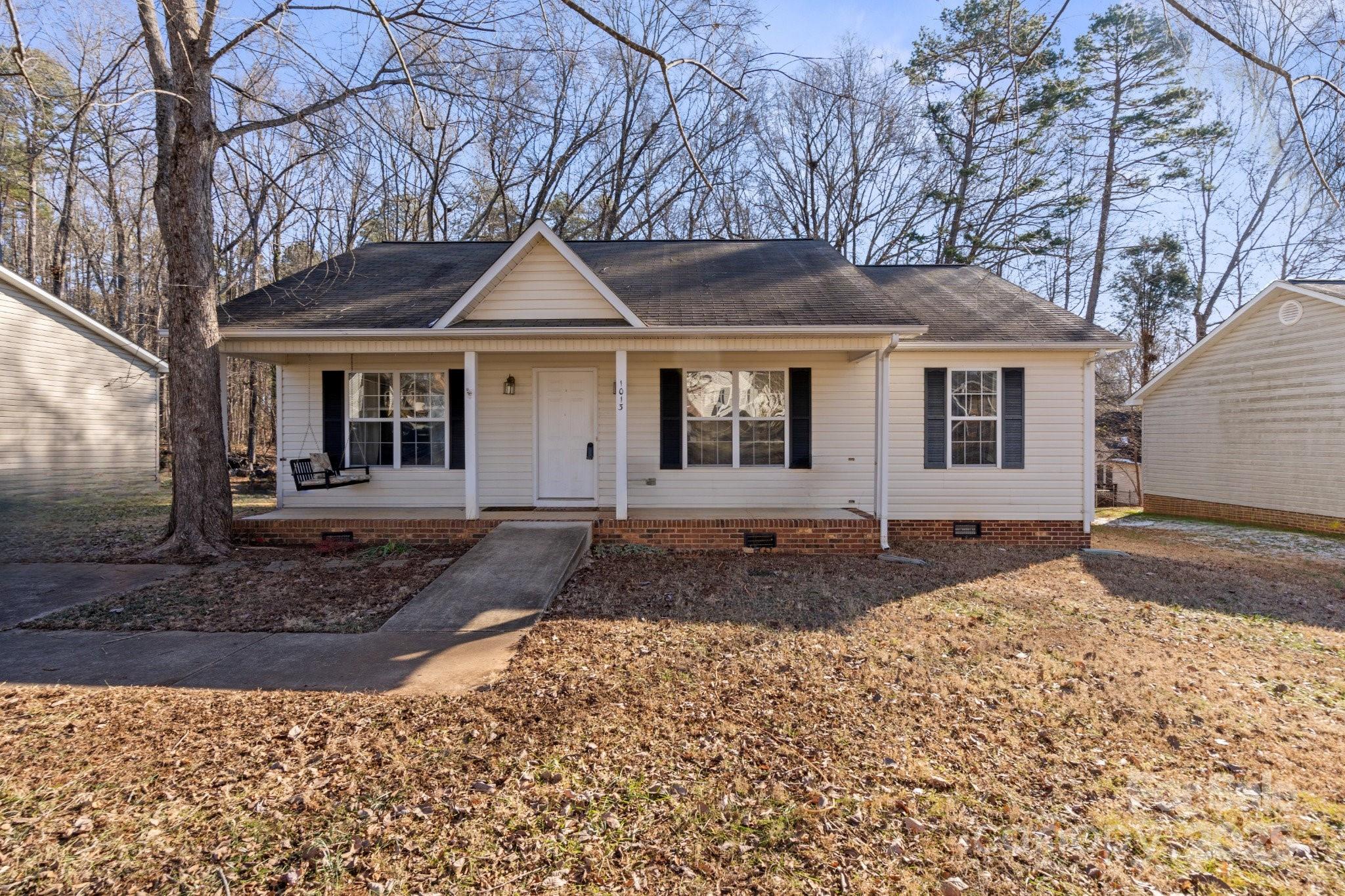 Brentwood Place Real Estate Listings Main Image