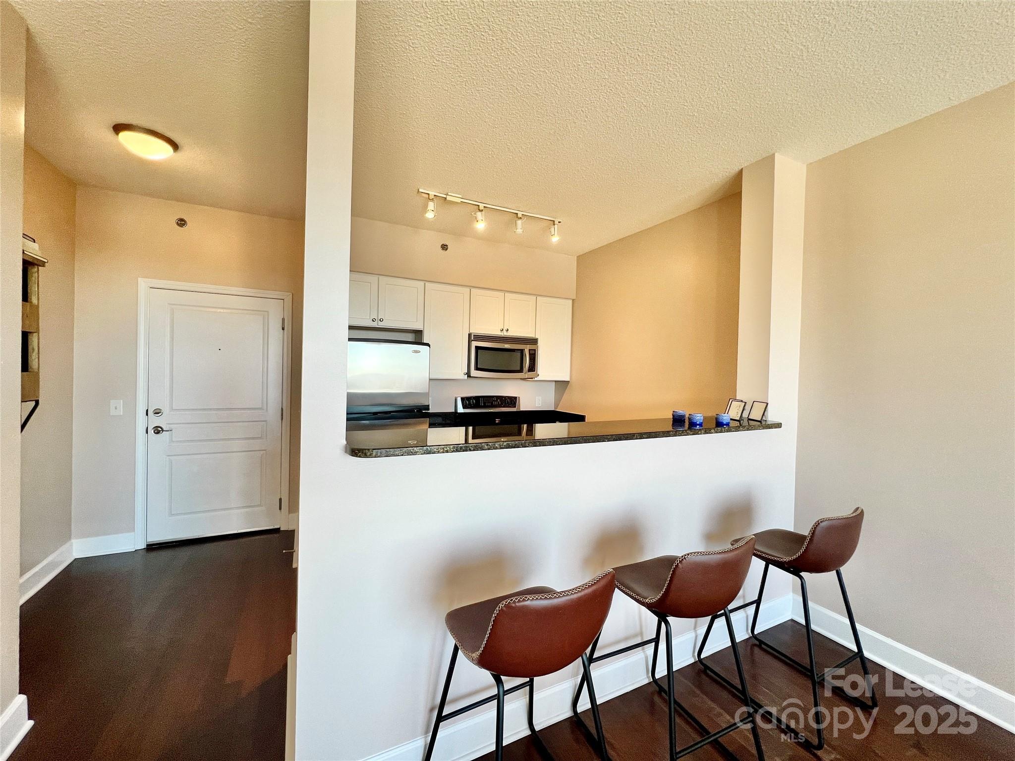 1315 East Boulevard 714 Property Photo 16