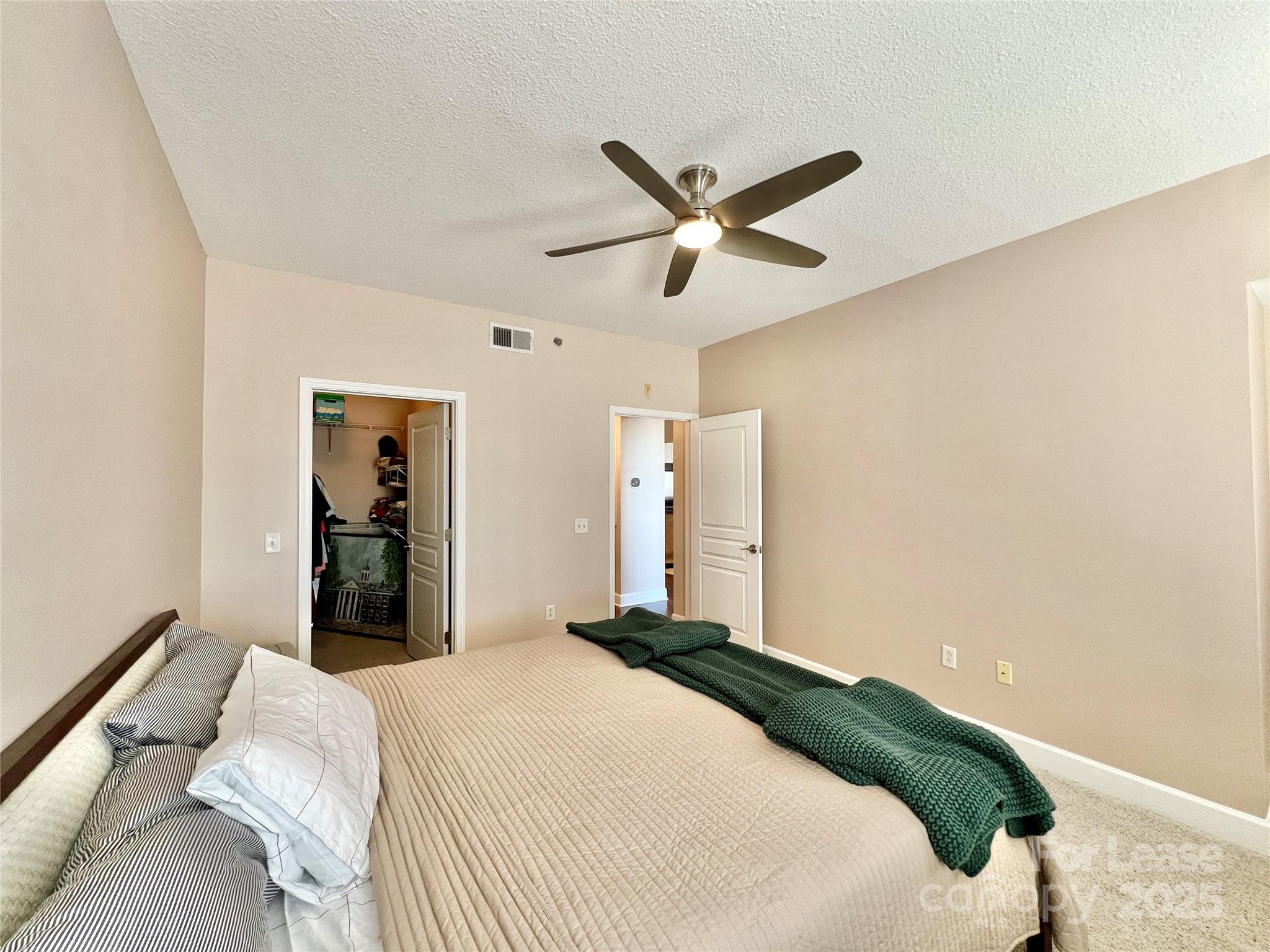 1315 East Boulevard 714 Property Photo 20