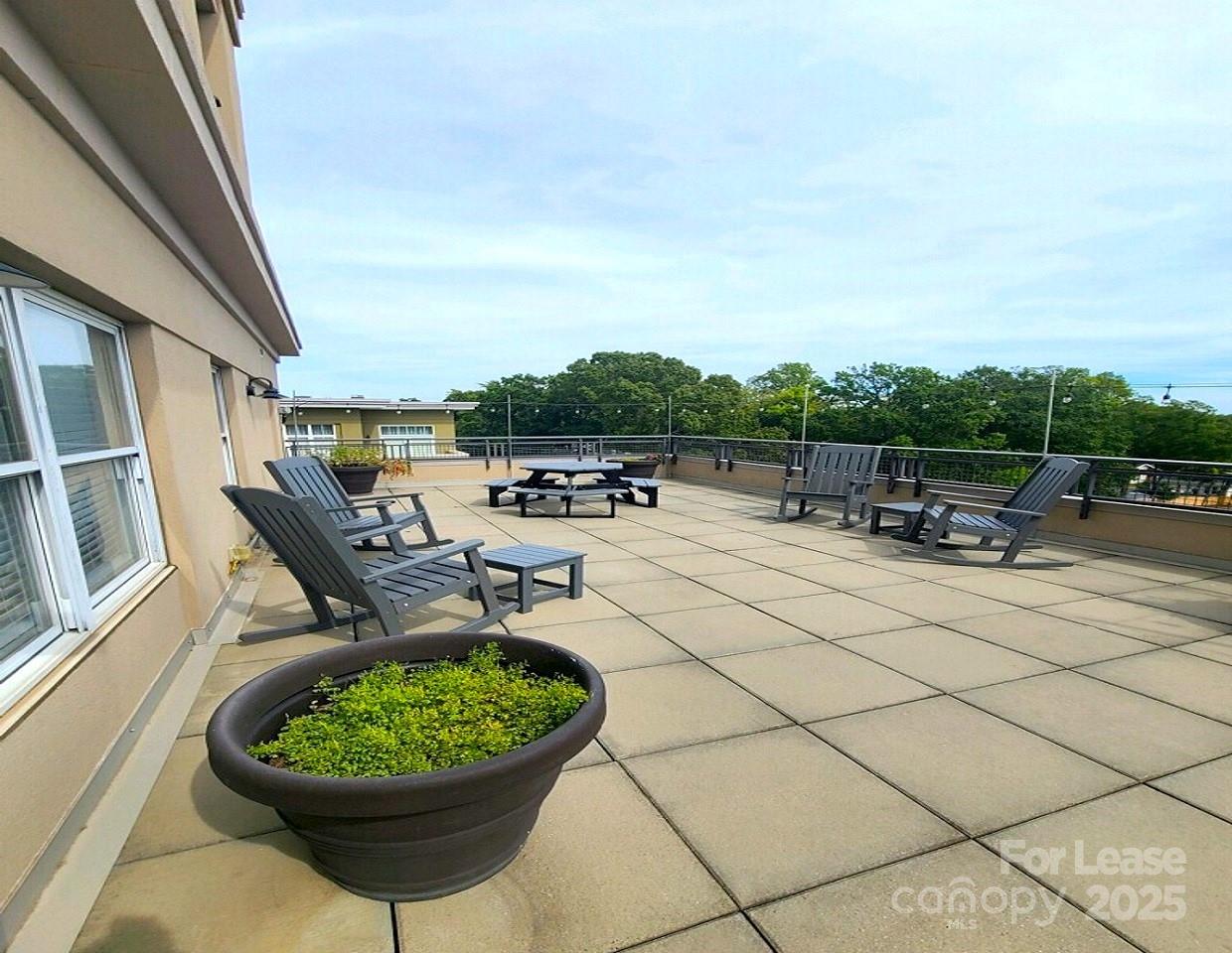 1315 East Boulevard 714 Property Photo 33