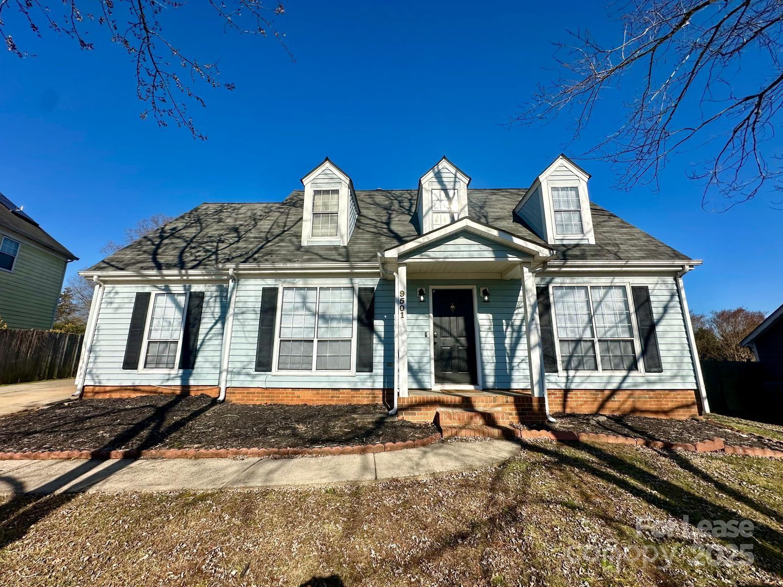 9501 Pondside Lane Property Photo