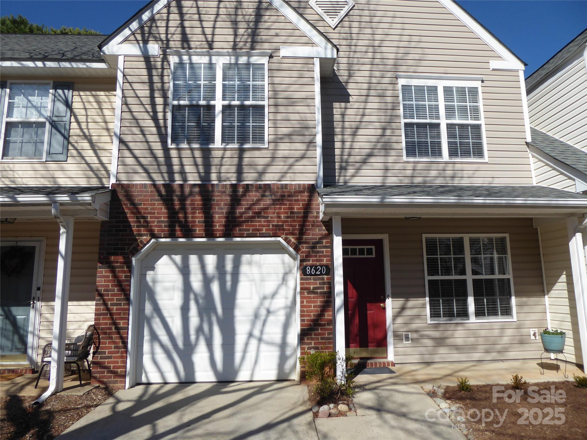 8620 Robinson Forest Drive Property Photo