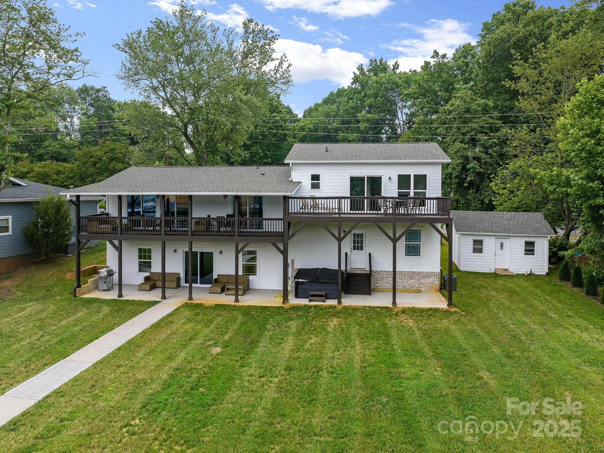 7930 Blackwood Road Property Photo 6