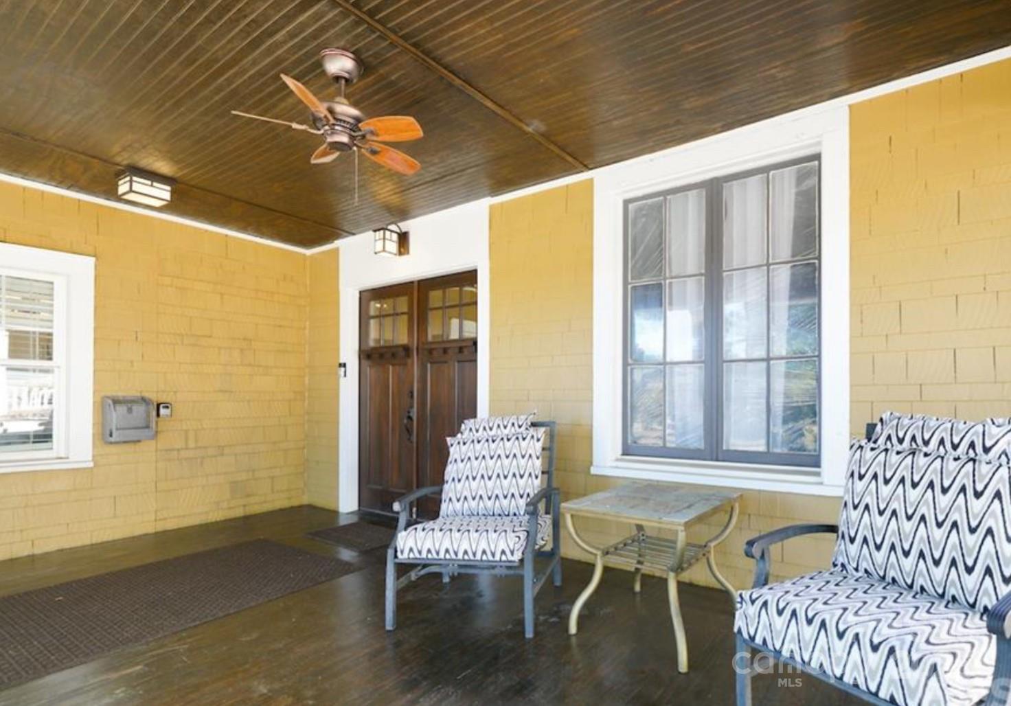 350 Marion Street Property Photo 3