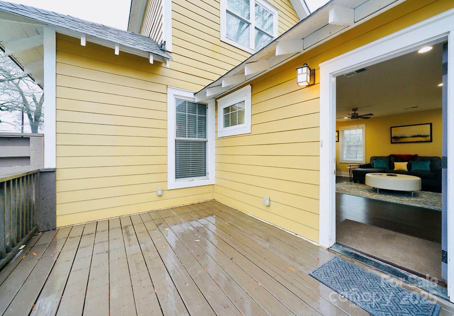 350 Marion Street Property Photo 11