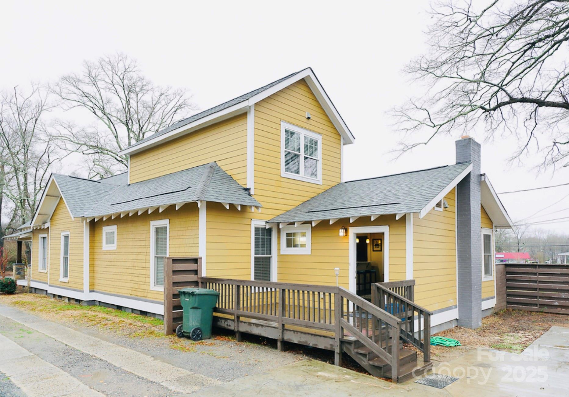 350 Marion Street Property Photo 14