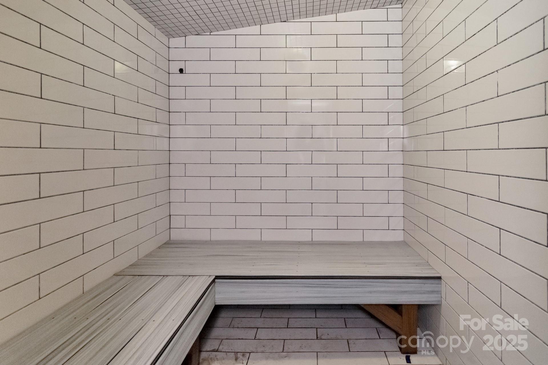 301 Pinnacle Inn Road 1215 Property Photo 42