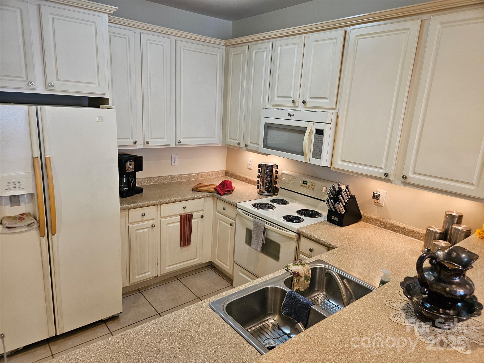110 Henrys Glen Drive Property Photo 13