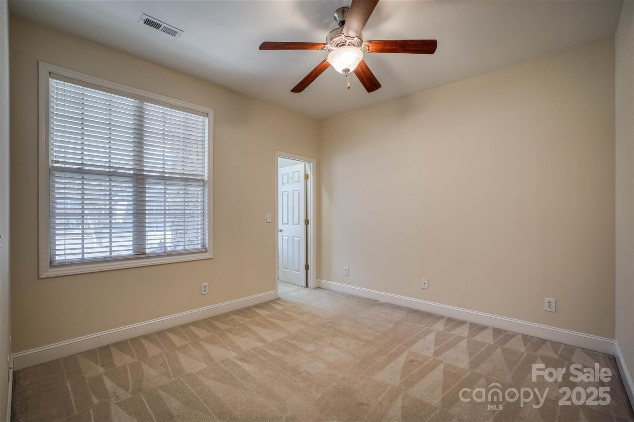 110 Henrys Glen Drive Property Photo 23