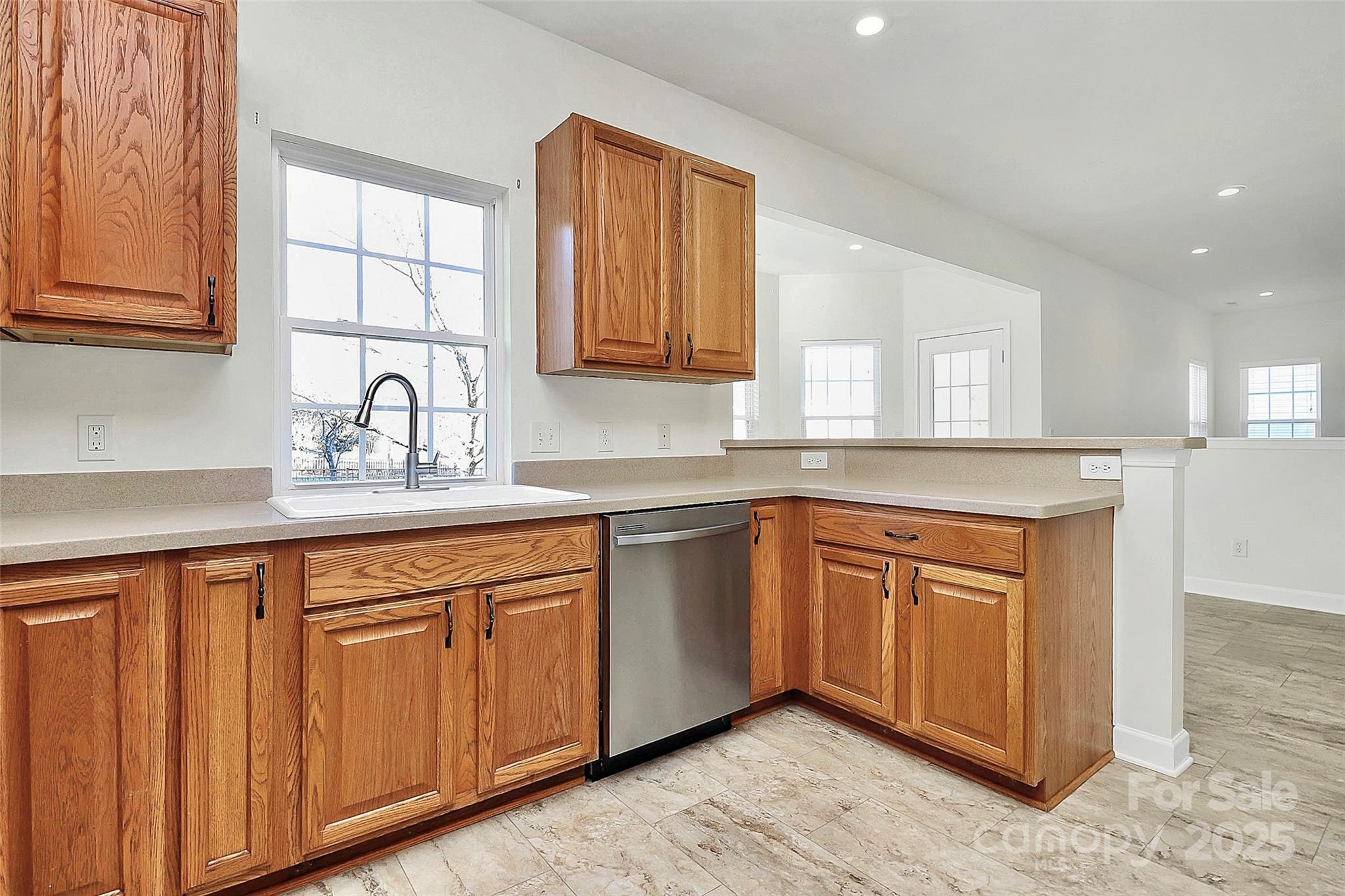 8436 Dawson Lane Property Photo 8
