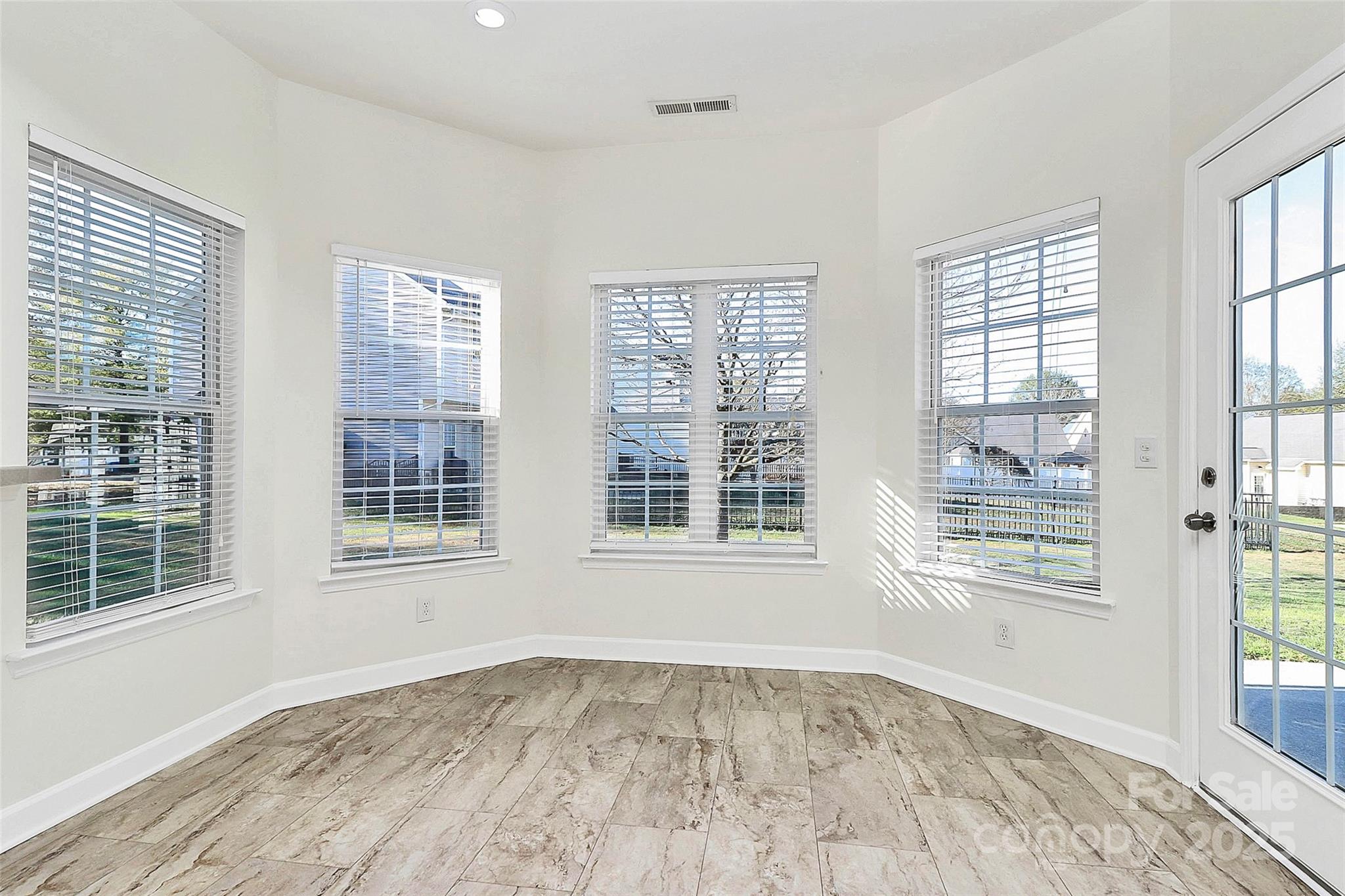 8436 Dawson Lane Property Photo 14