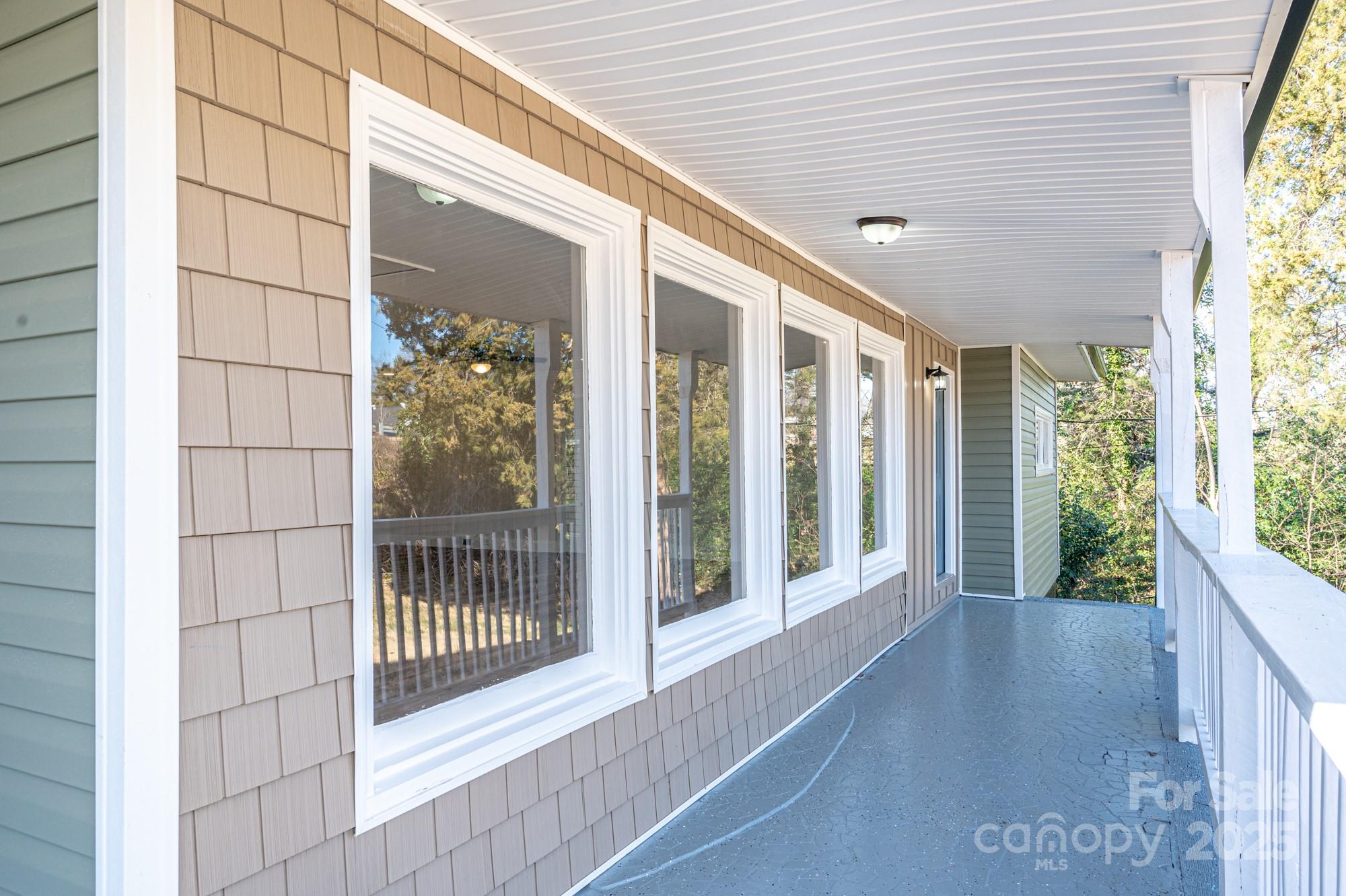 2504 S Cannon Boulevard Property Photo 4