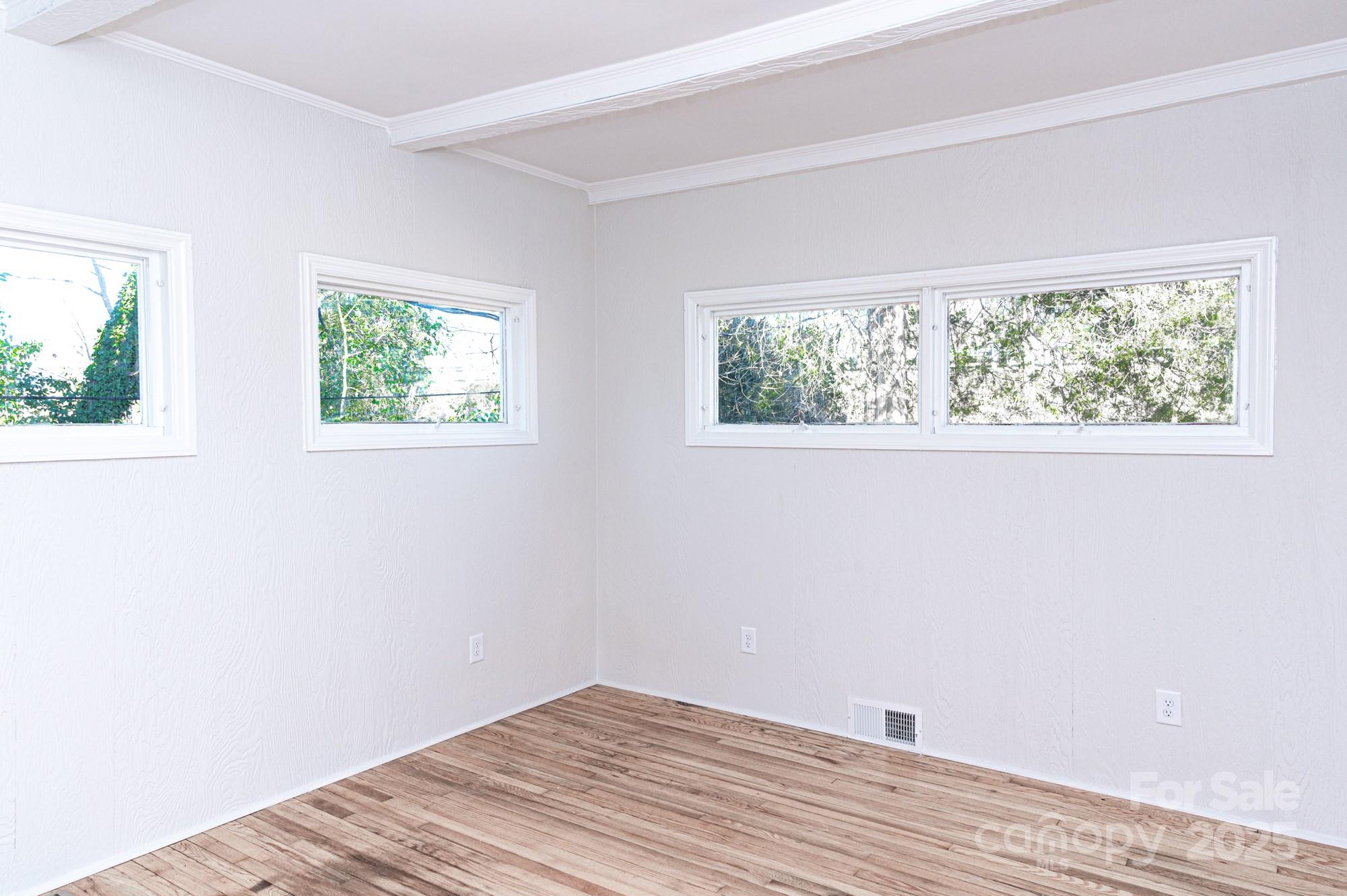 2504 S Cannon Boulevard Property Photo 7