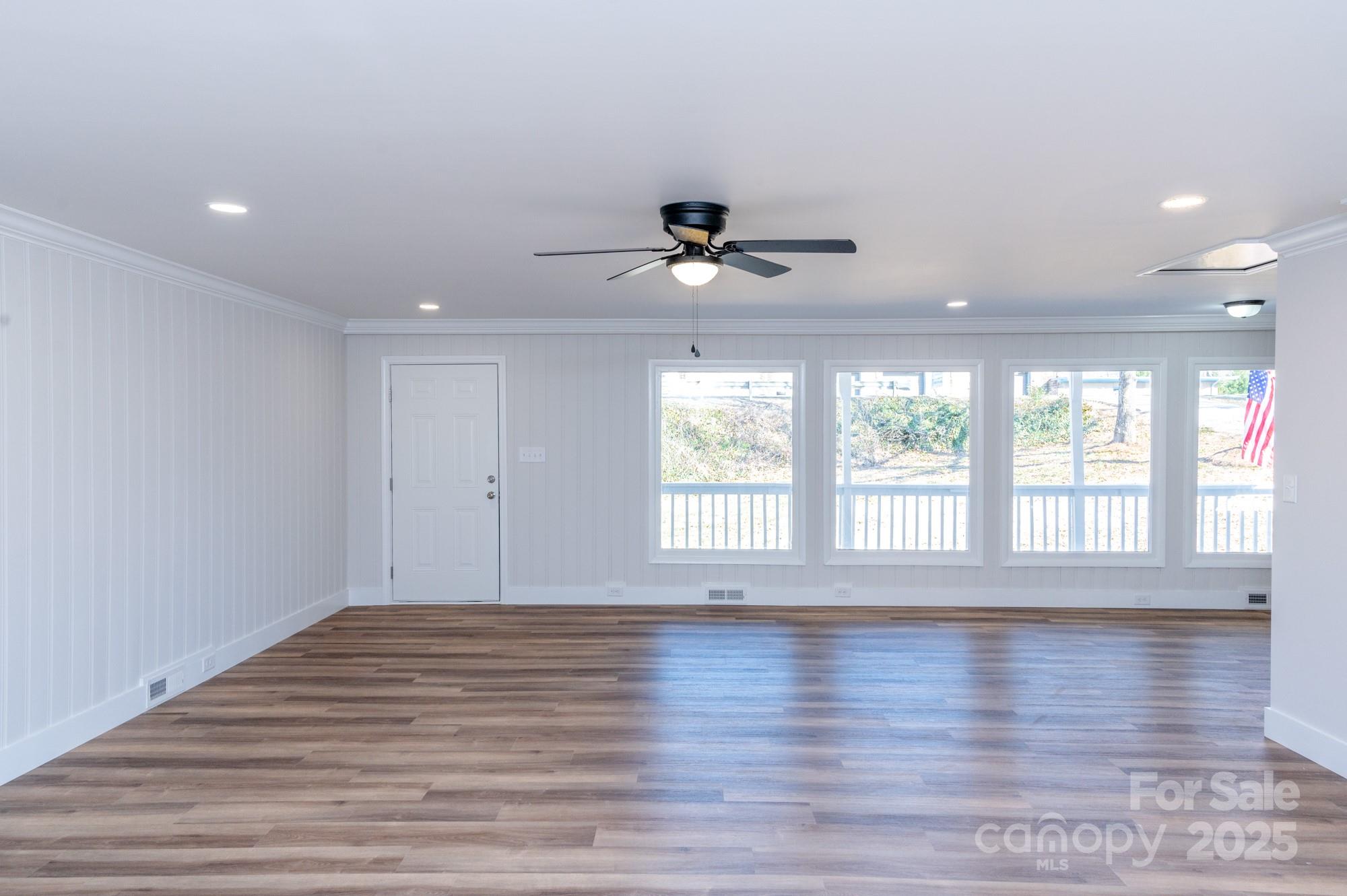 2504 S Cannon Boulevard Property Photo 14