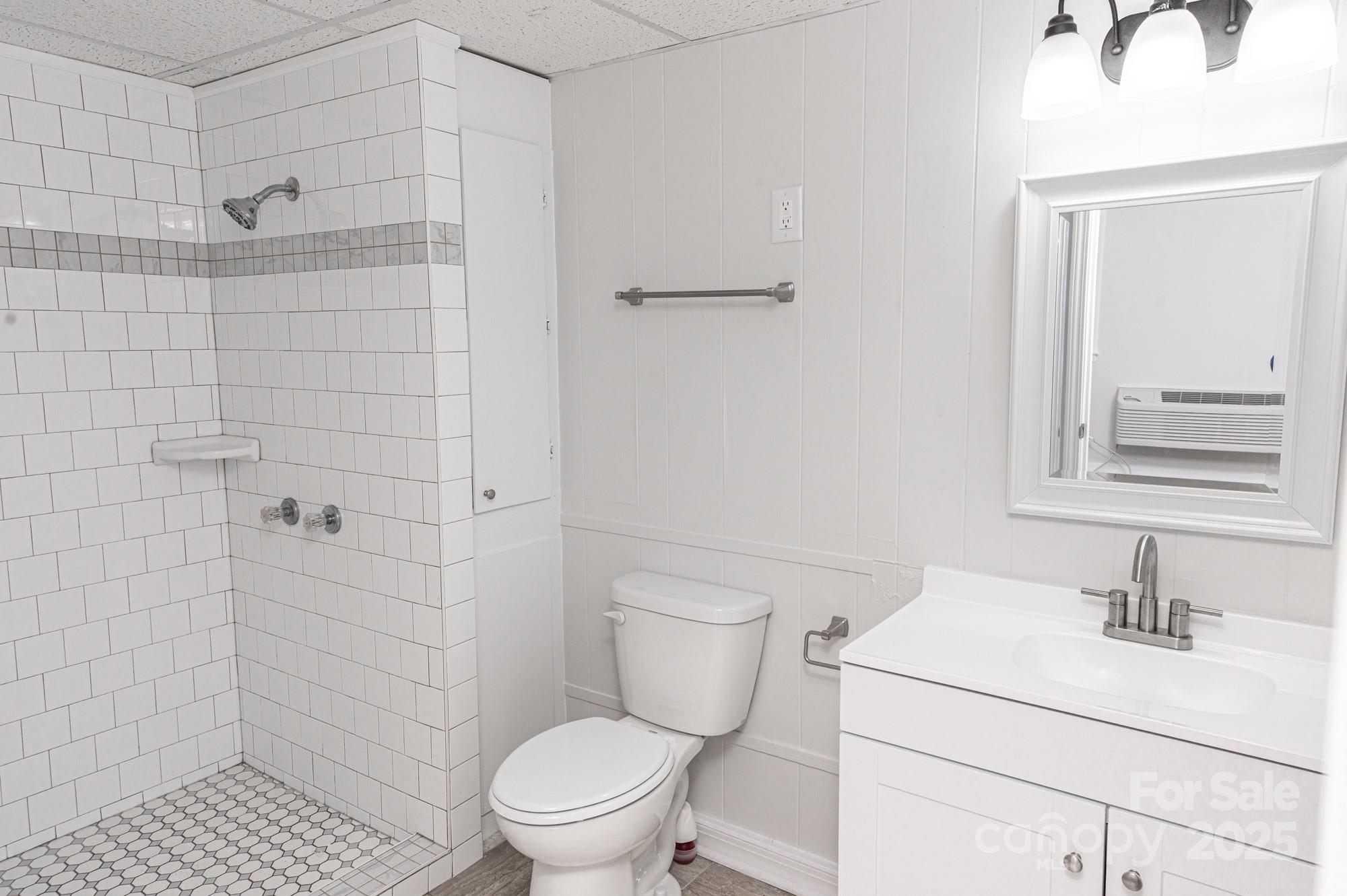 2504 S Cannon Boulevard Property Photo 17