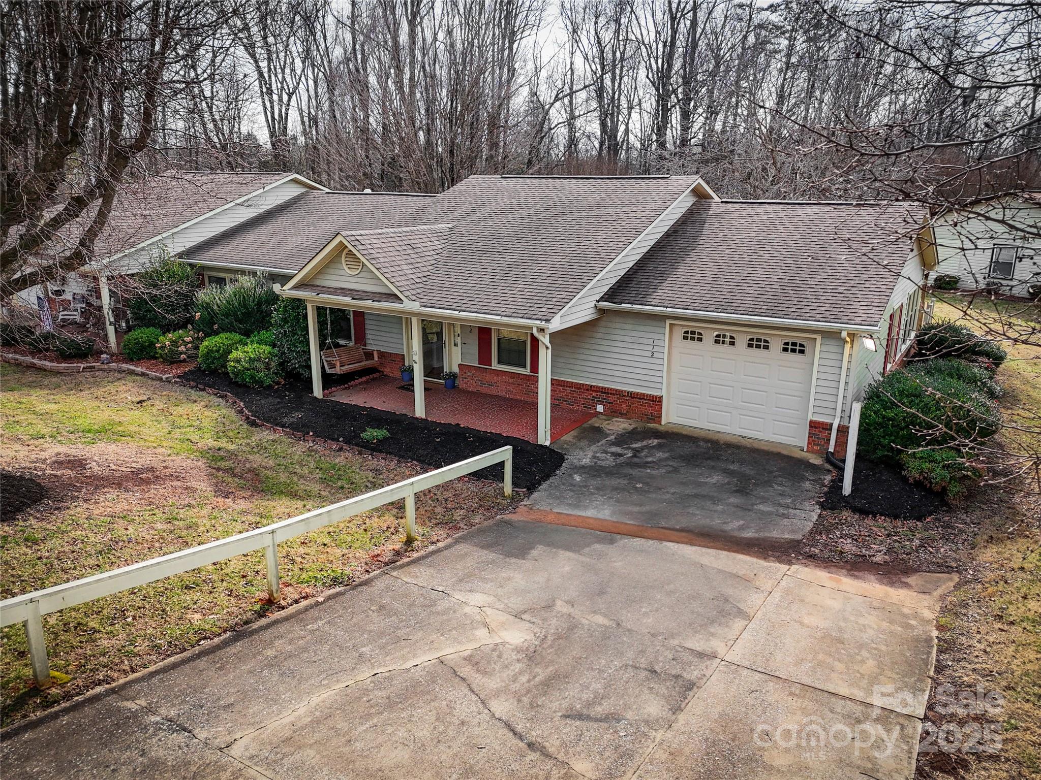112 Holly Court Property Photo
