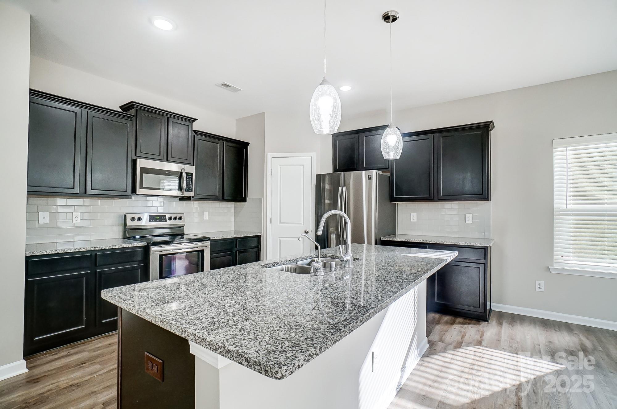 3216 Ainsley Woods Drive Property Photo 8