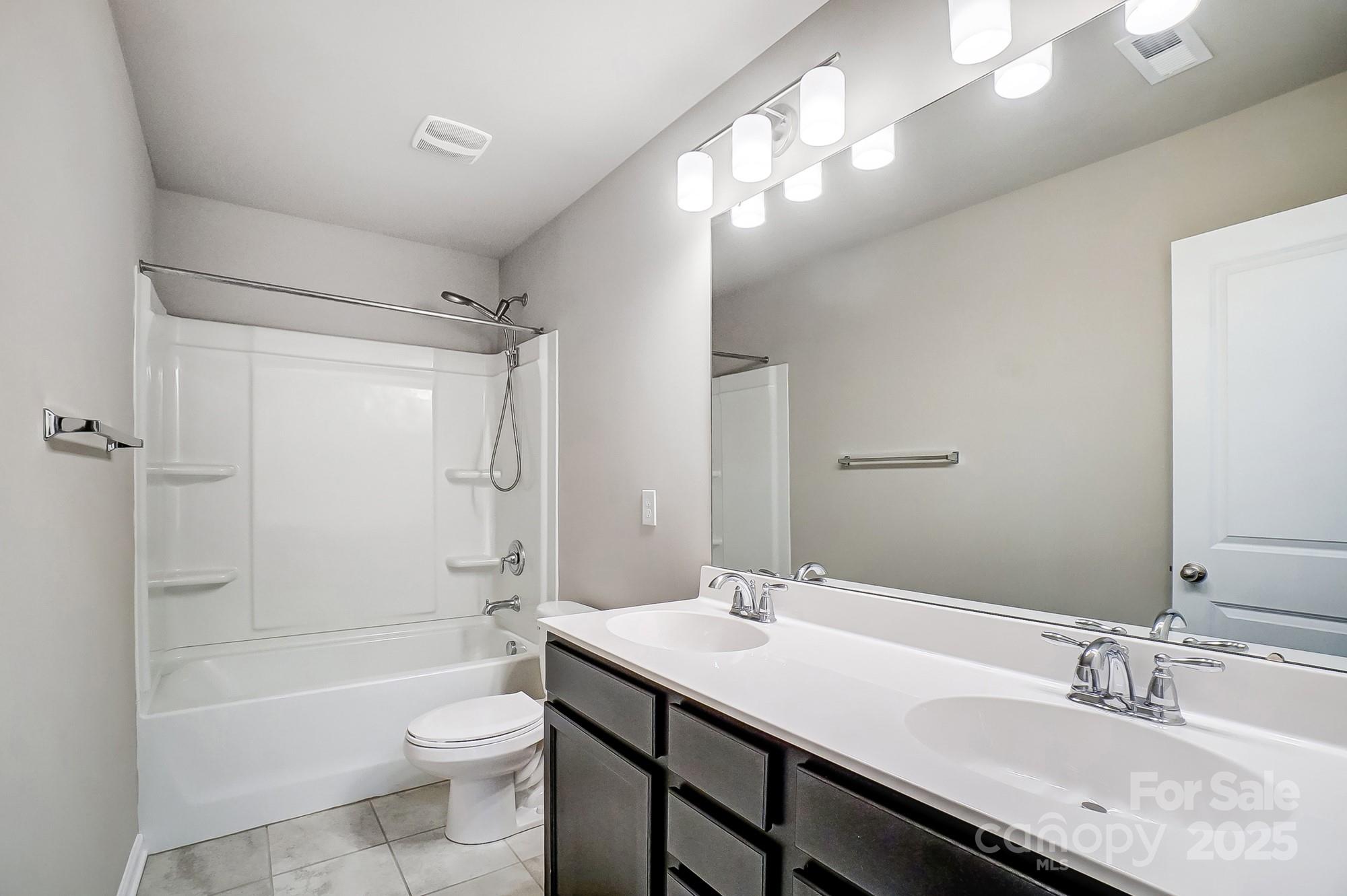 3216 Ainsley Woods Drive Property Photo 31