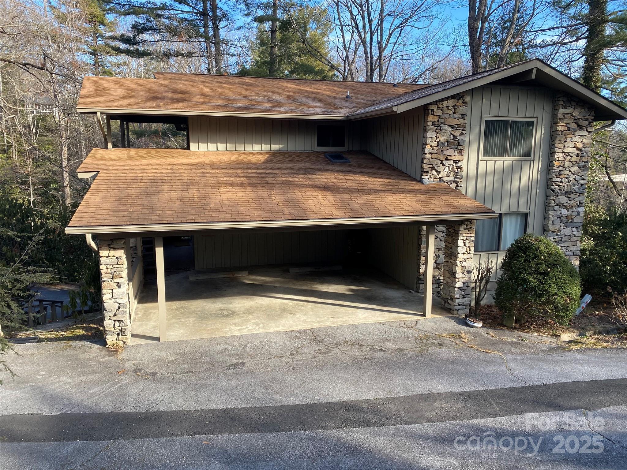11 Cedarbrook Drive Property Photo